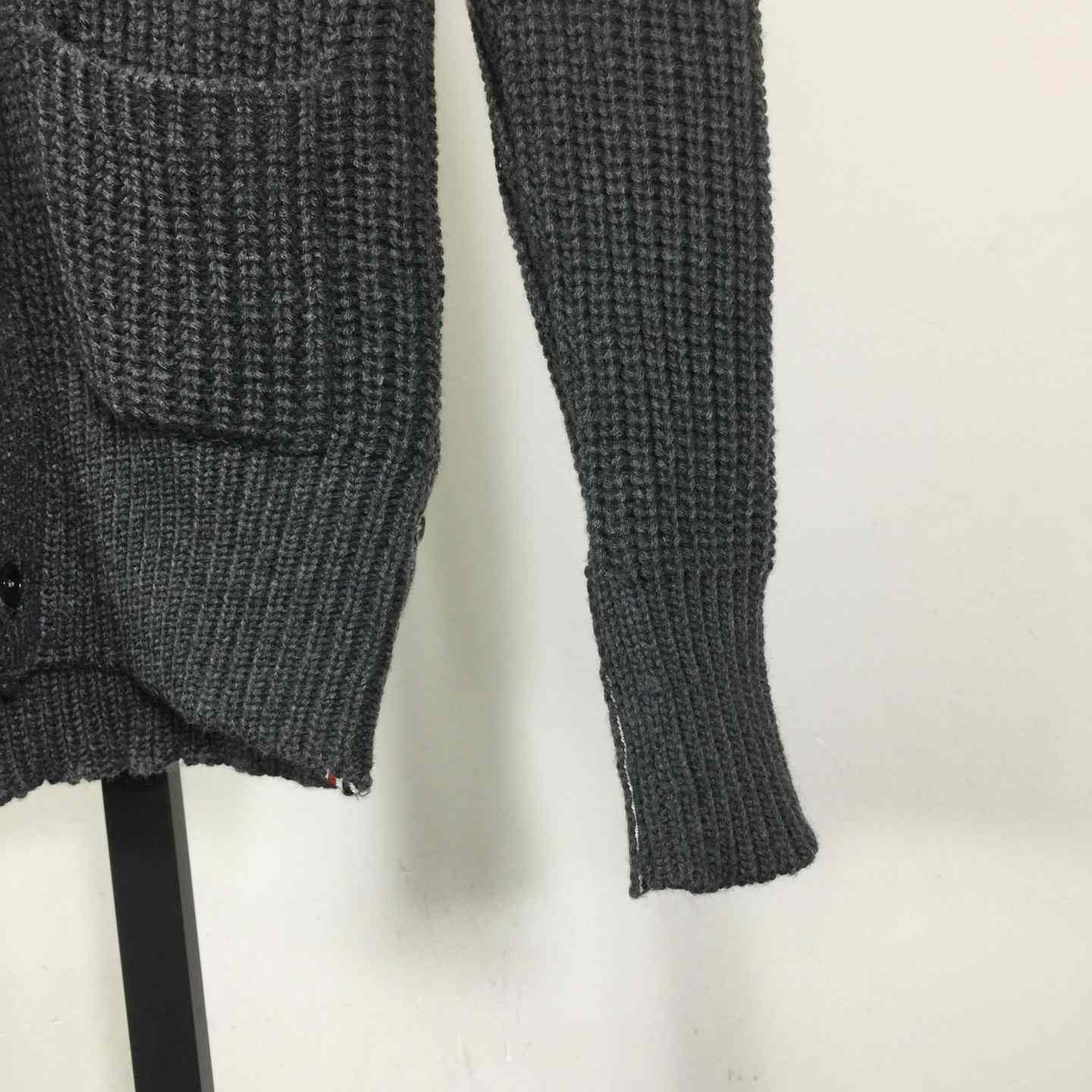 Thom Browne 4-Bar Cardigan - DesignerGu