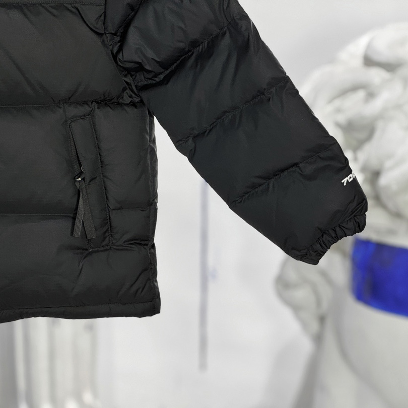 The North Face Kids 1996 Retro Nuptse Jacket - DesignerGu