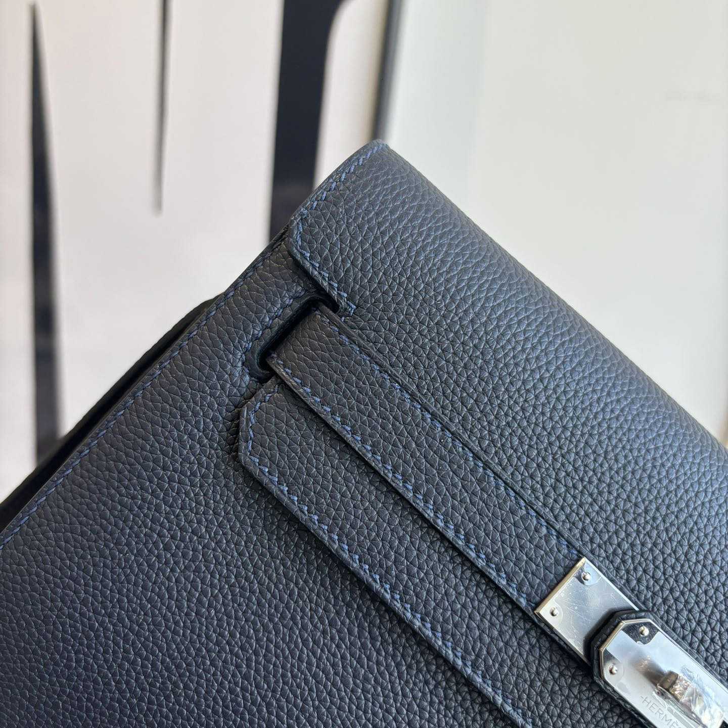 Hermes Kelly Depeches 25 Pouch - DesignerGu