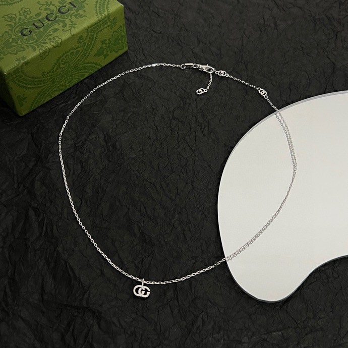 Gucci GG Marmont Pendant Necklace - DesignerGu