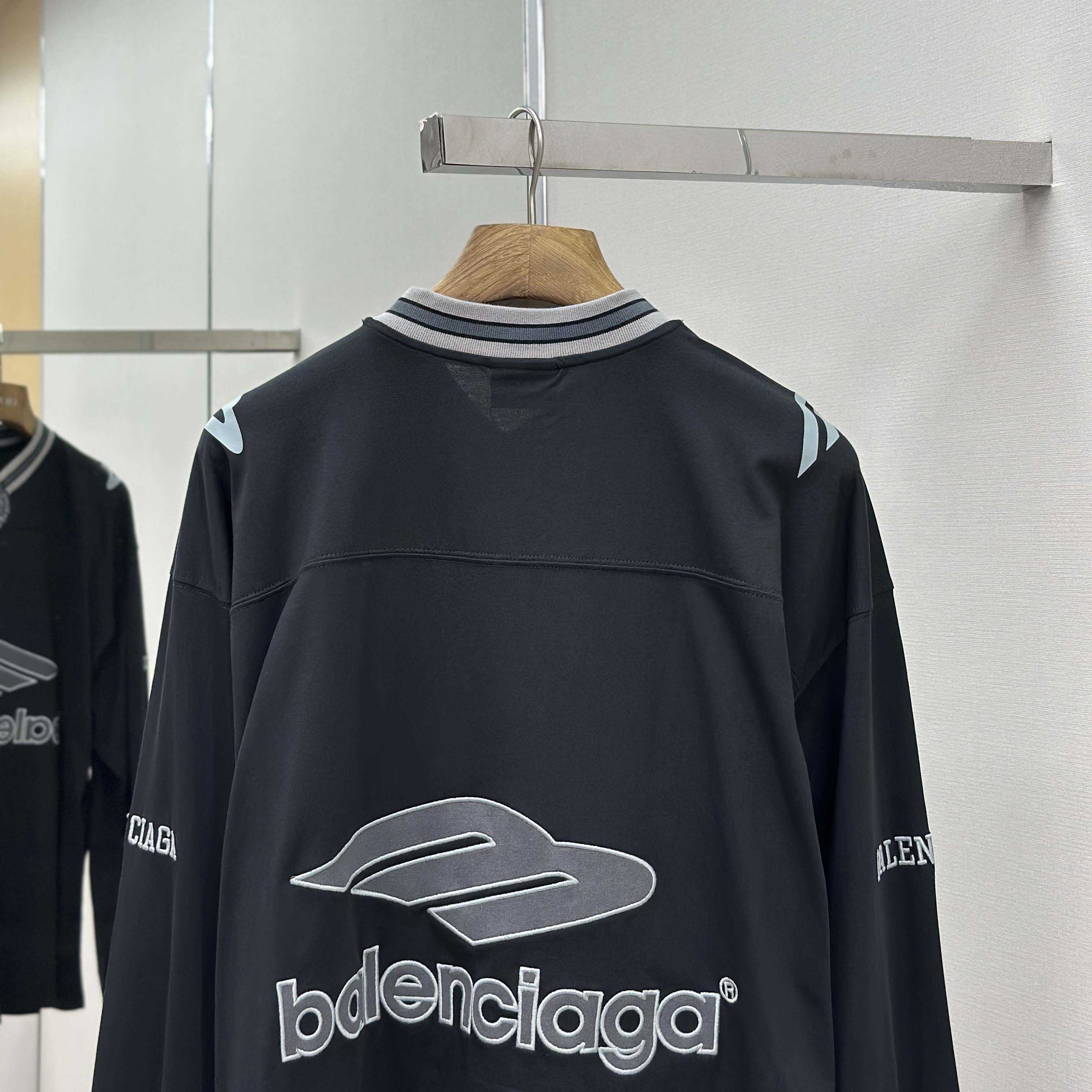 Balenciaga 3B Football Long Sleeve V-Neck T-Shirt In Black - DesignerGu