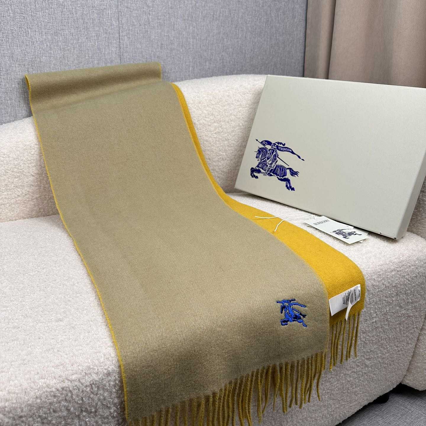 Burberry Reversible Cashmere Scarf - DesignerGu