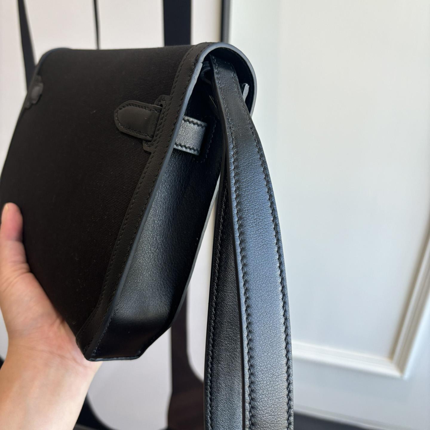 Hermes Kelly Depeches 25 Pouch - DesignerGu