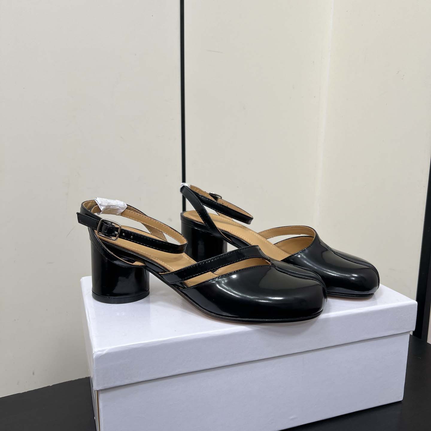 Maison Margiela Tabi Pump Sandals - DesignerGu