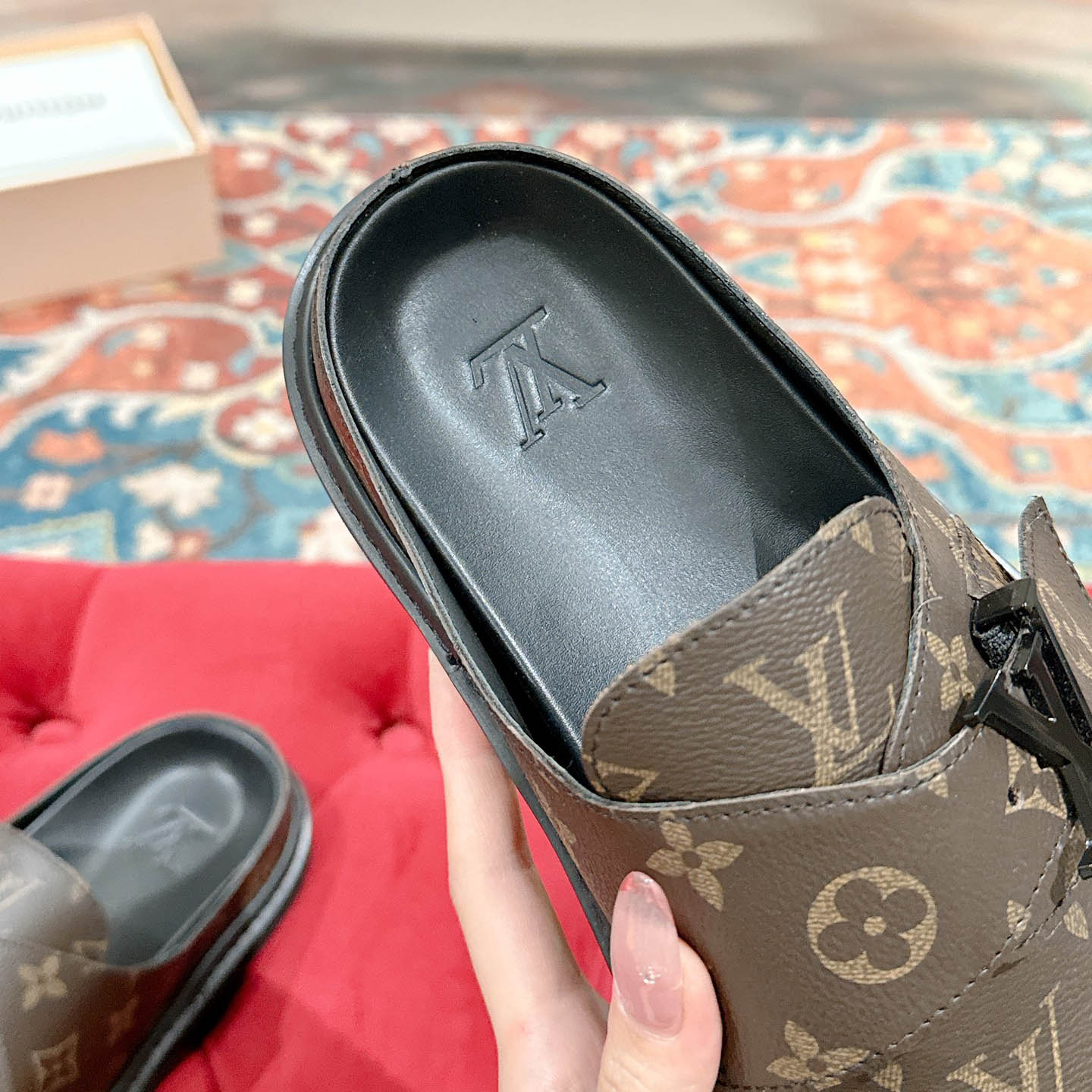 Louis Vuitton LV Easy Mule     - DesignerGu