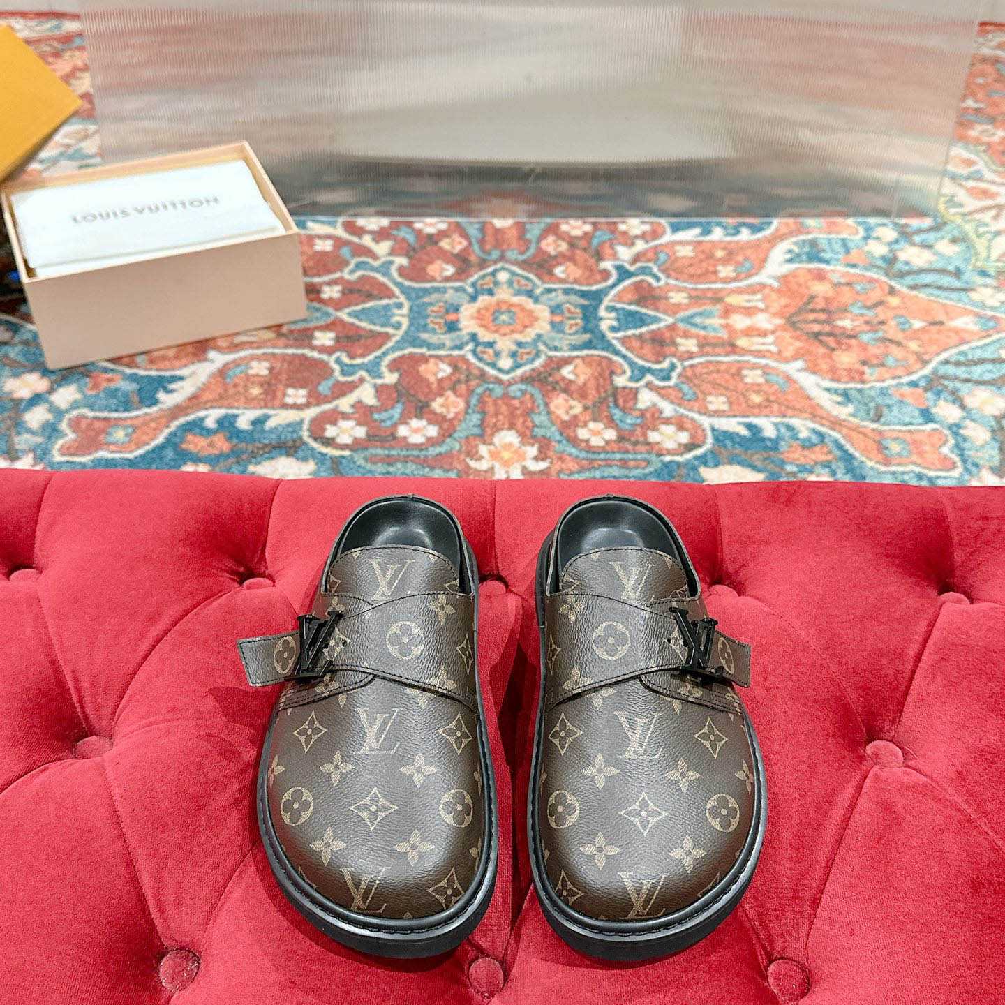 Louis Vuitton LV Easy Mule     - DesignerGu