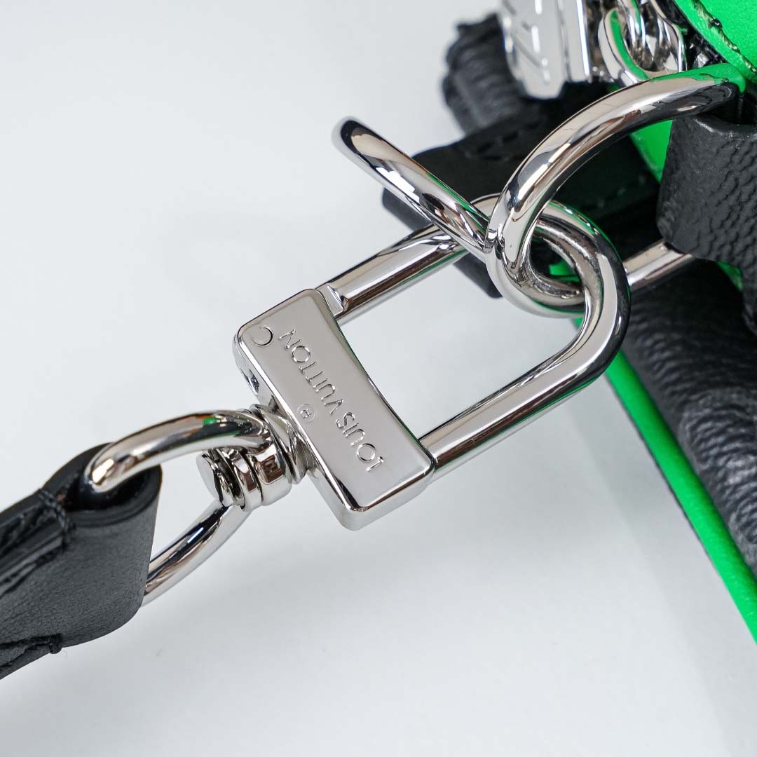 Louis Vuitton Trio Messenger bag  M26052 - DesignerGu