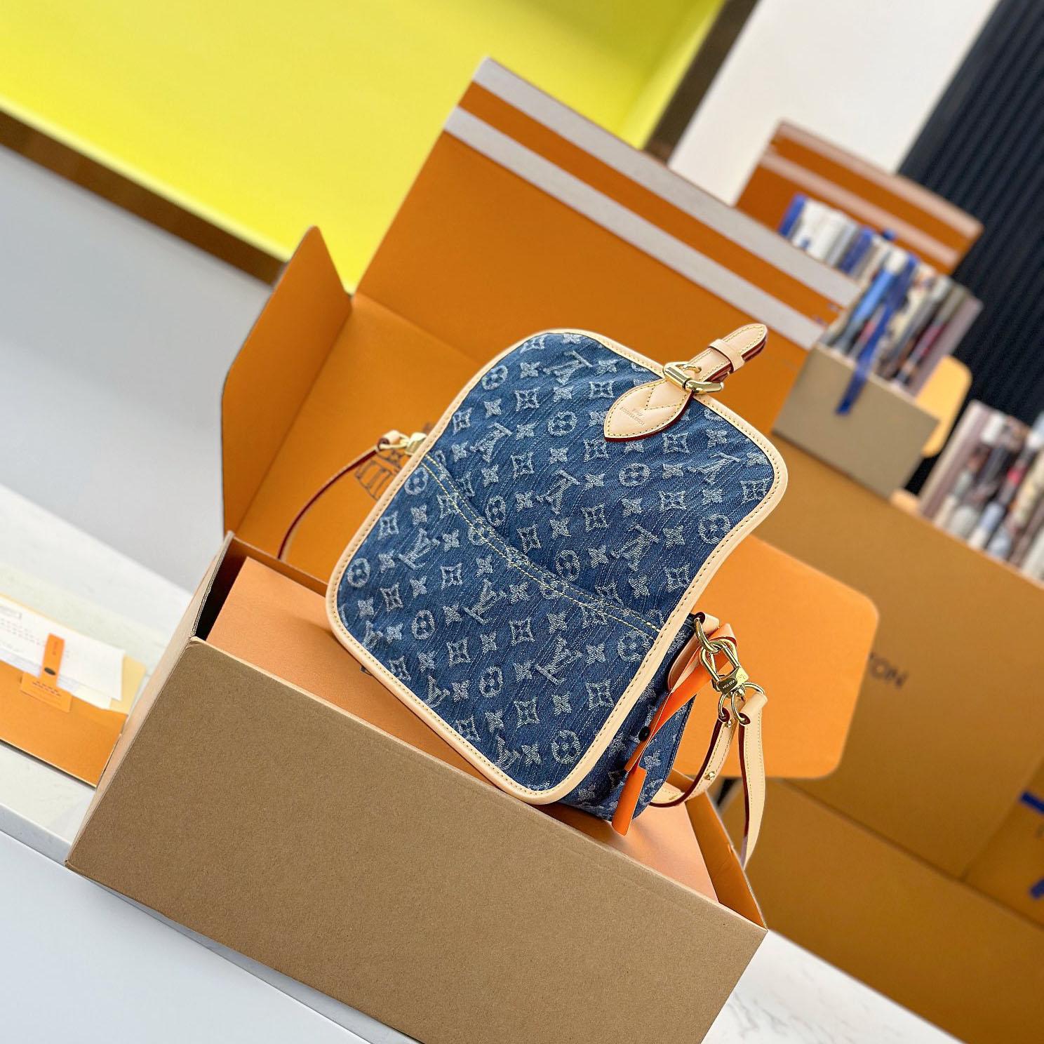 Louis Vuitton Diane M13070 - DesignerGu