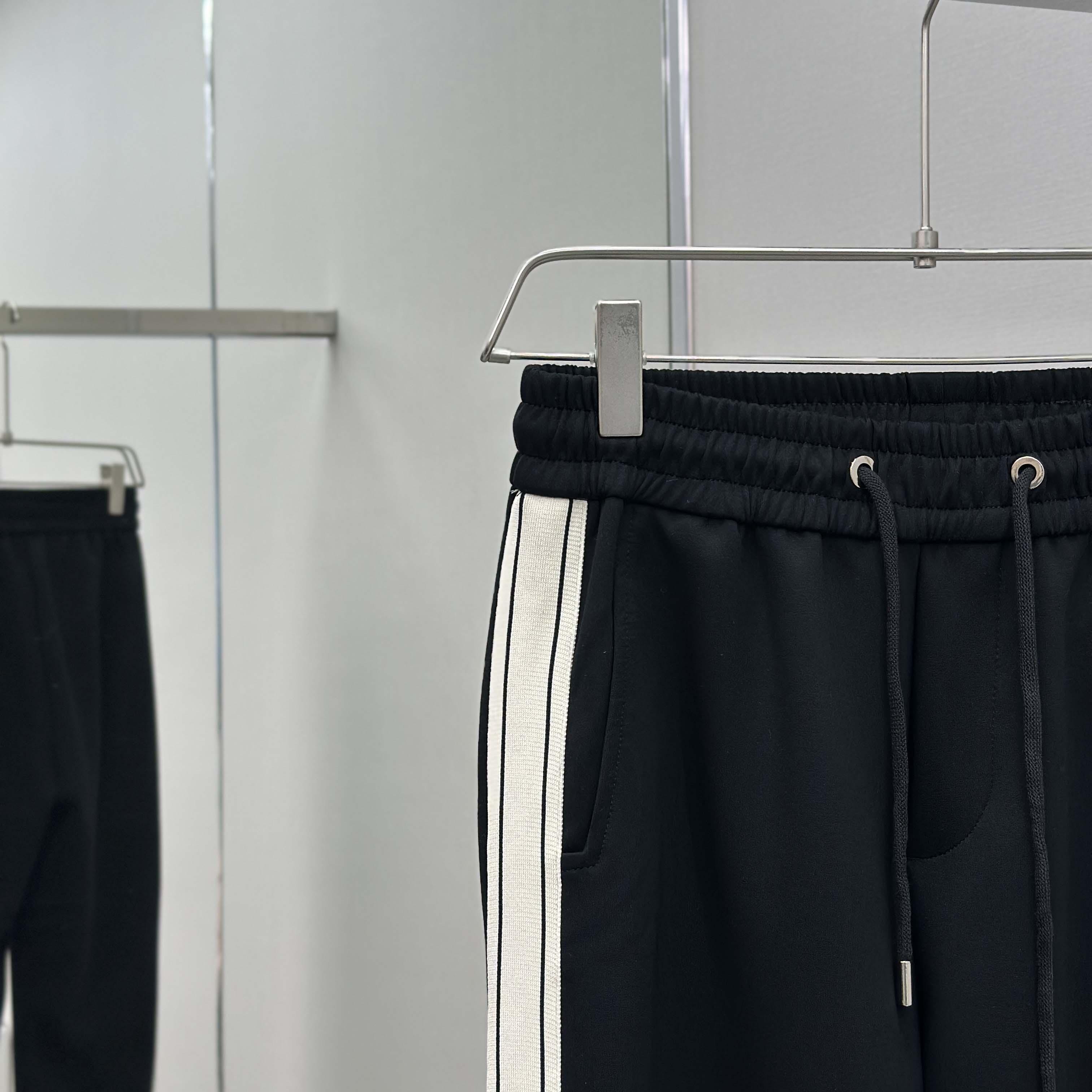 Louis Vuitton Trousers In Cotton  - DesignerGu