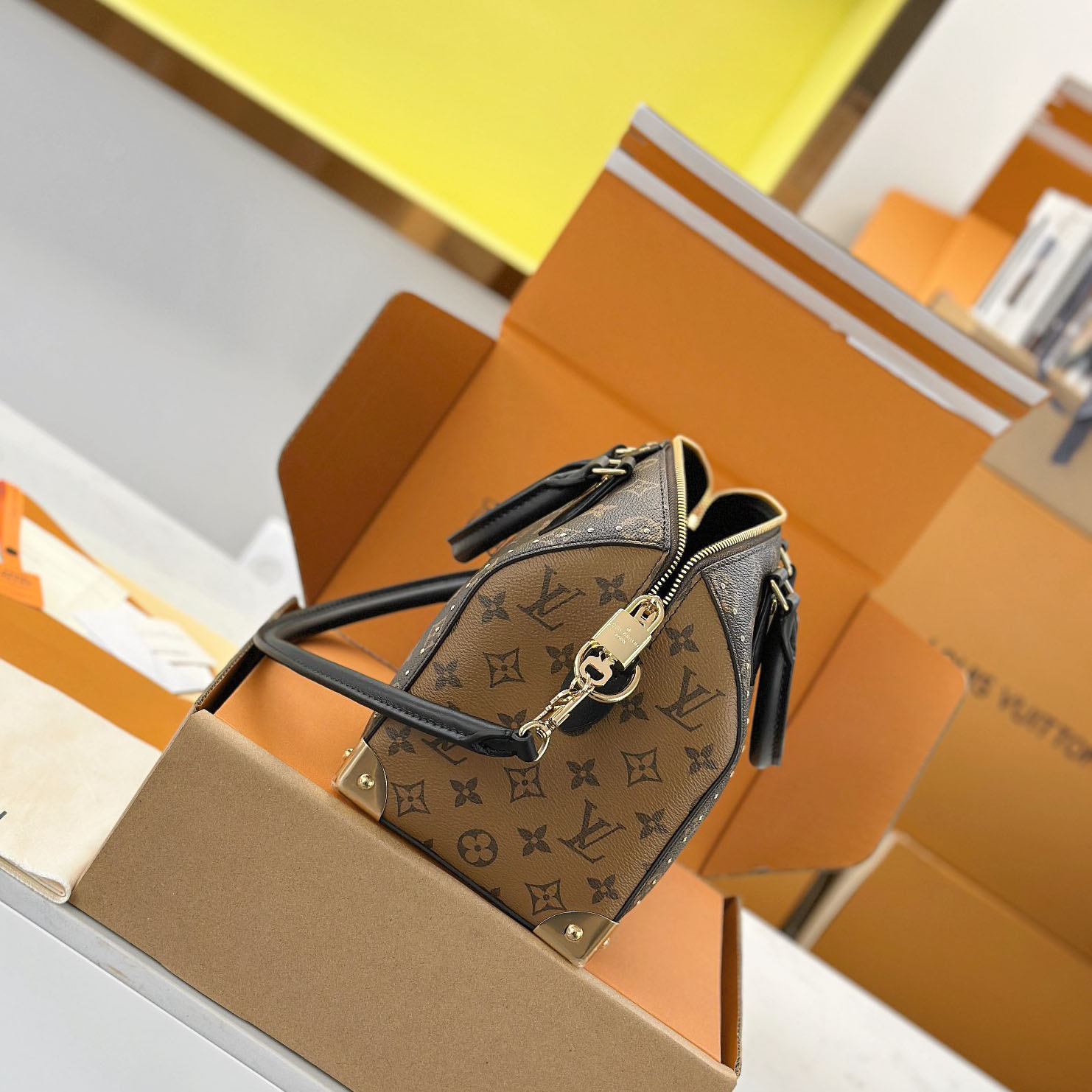 Louis Vuitton Speedy Trunk 25 M26181 - DesignerGu