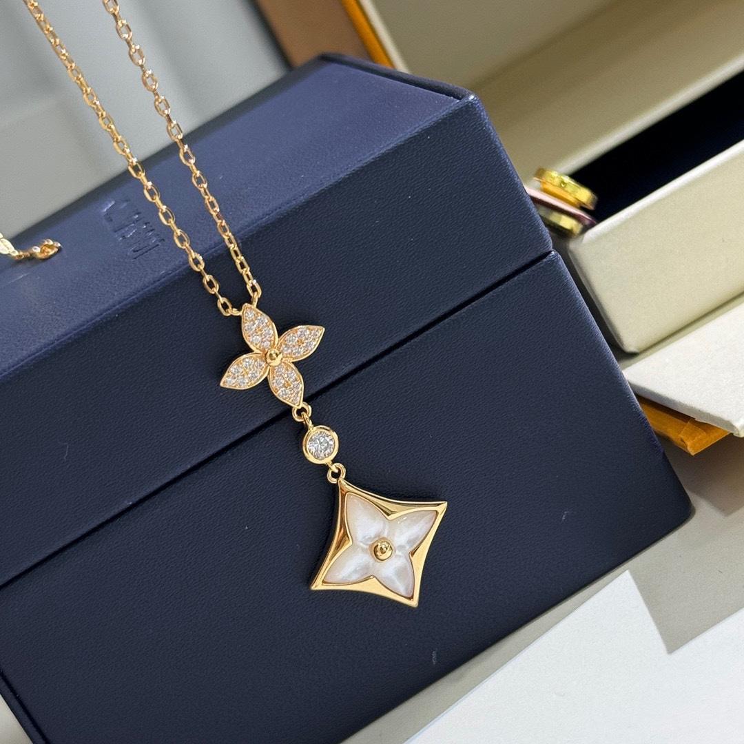 Louis Vuitton Color Blossom M Star Multi-Motif Pendan   Q94676 - DesignerGu