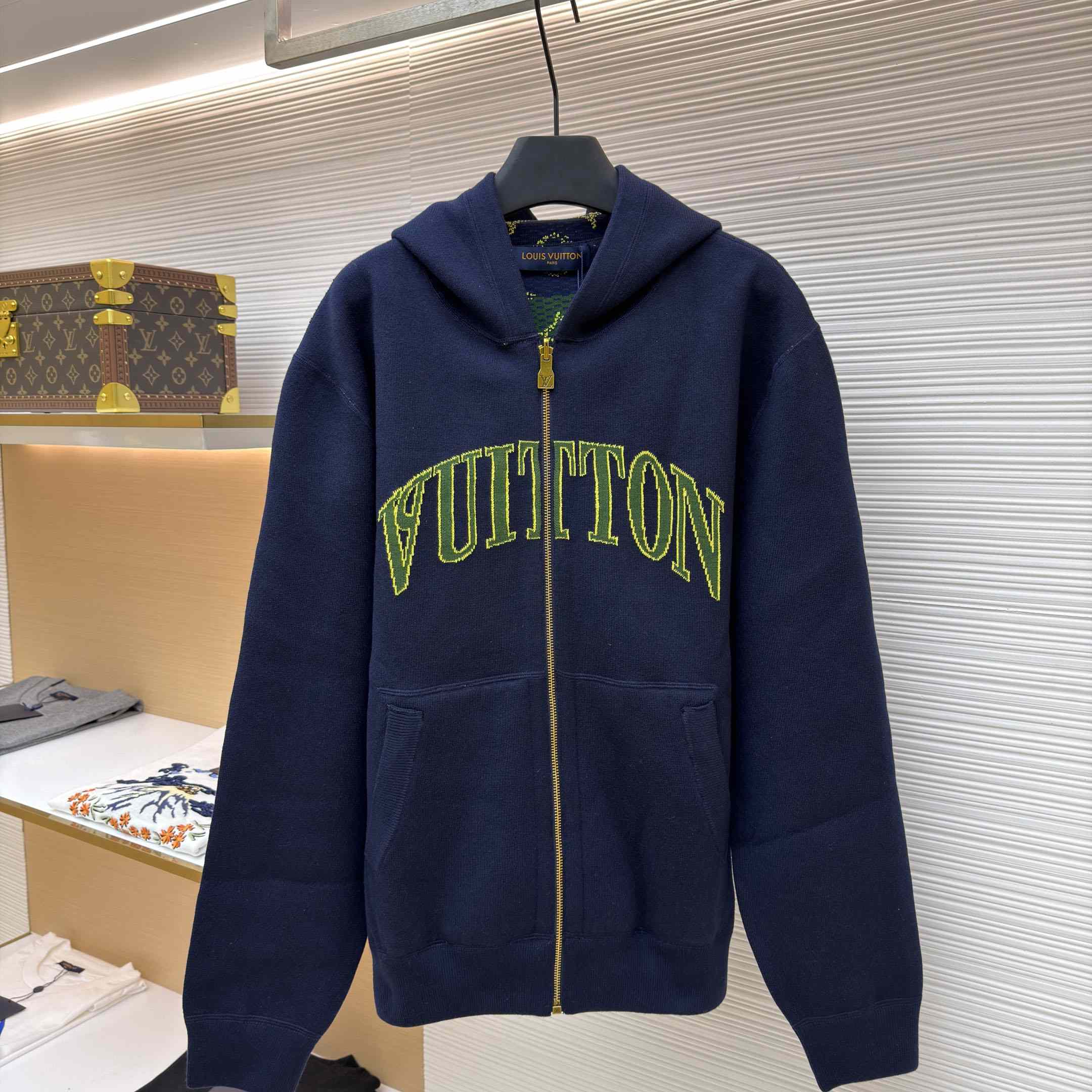 Louis Vuitton Monogram Double Face Reversible Hoodie 1AIJZ9 - DesignerGu