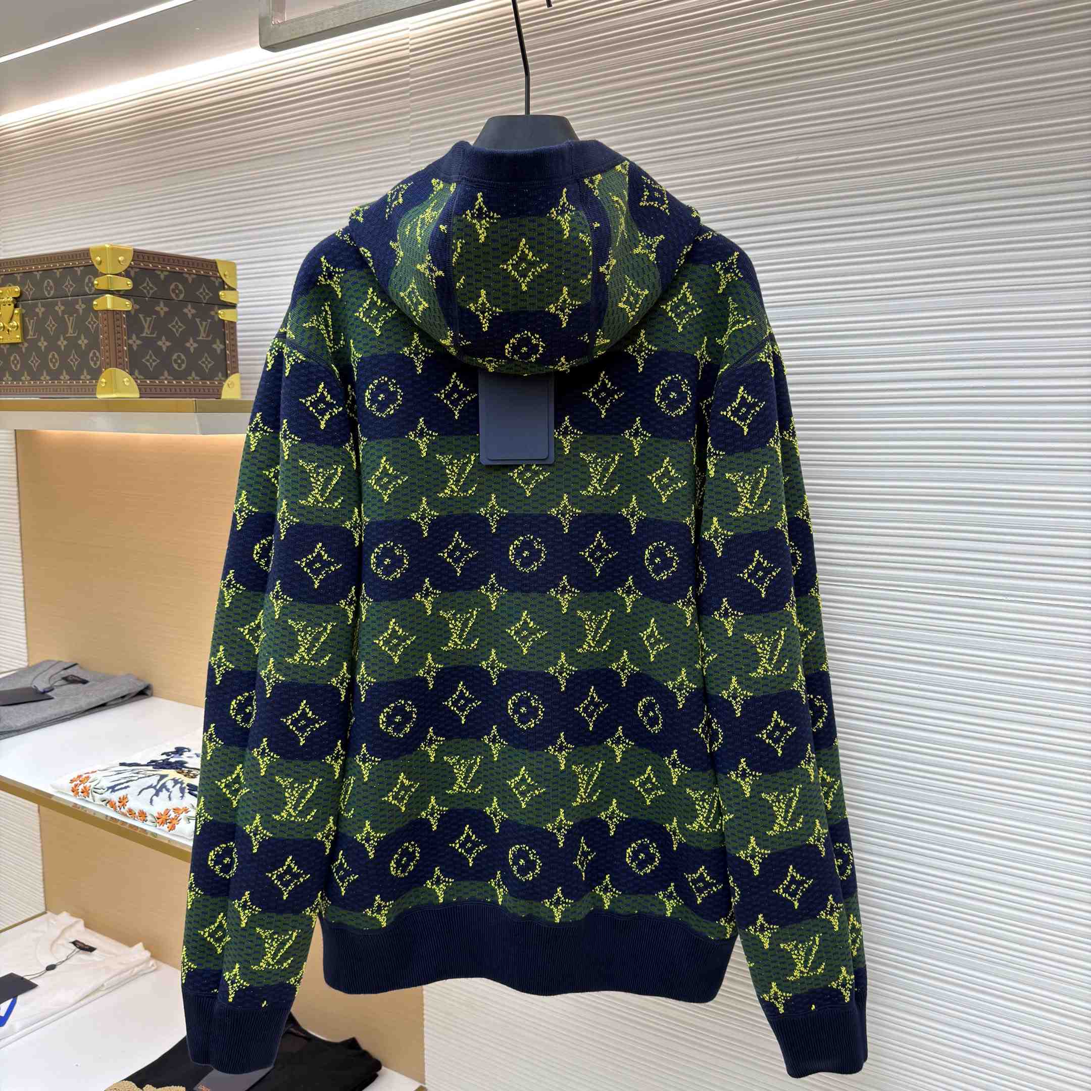 Louis Vuitton Monogram Double Face Reversible Hoodie 1AIJZ9 - DesignerGu