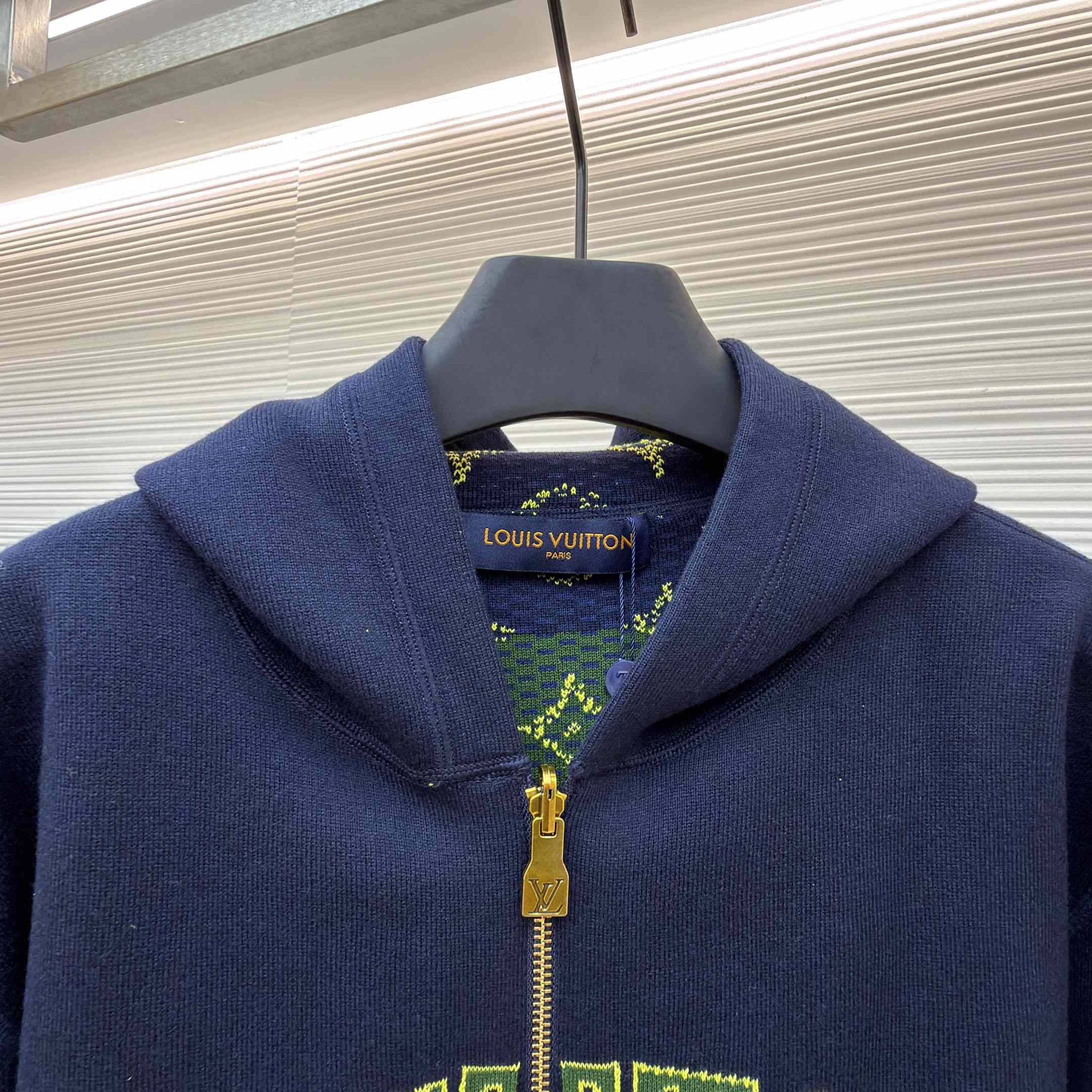 Louis Vuitton Monogram Double Face Reversible Hoodie 1AIJZ9 - DesignerGu