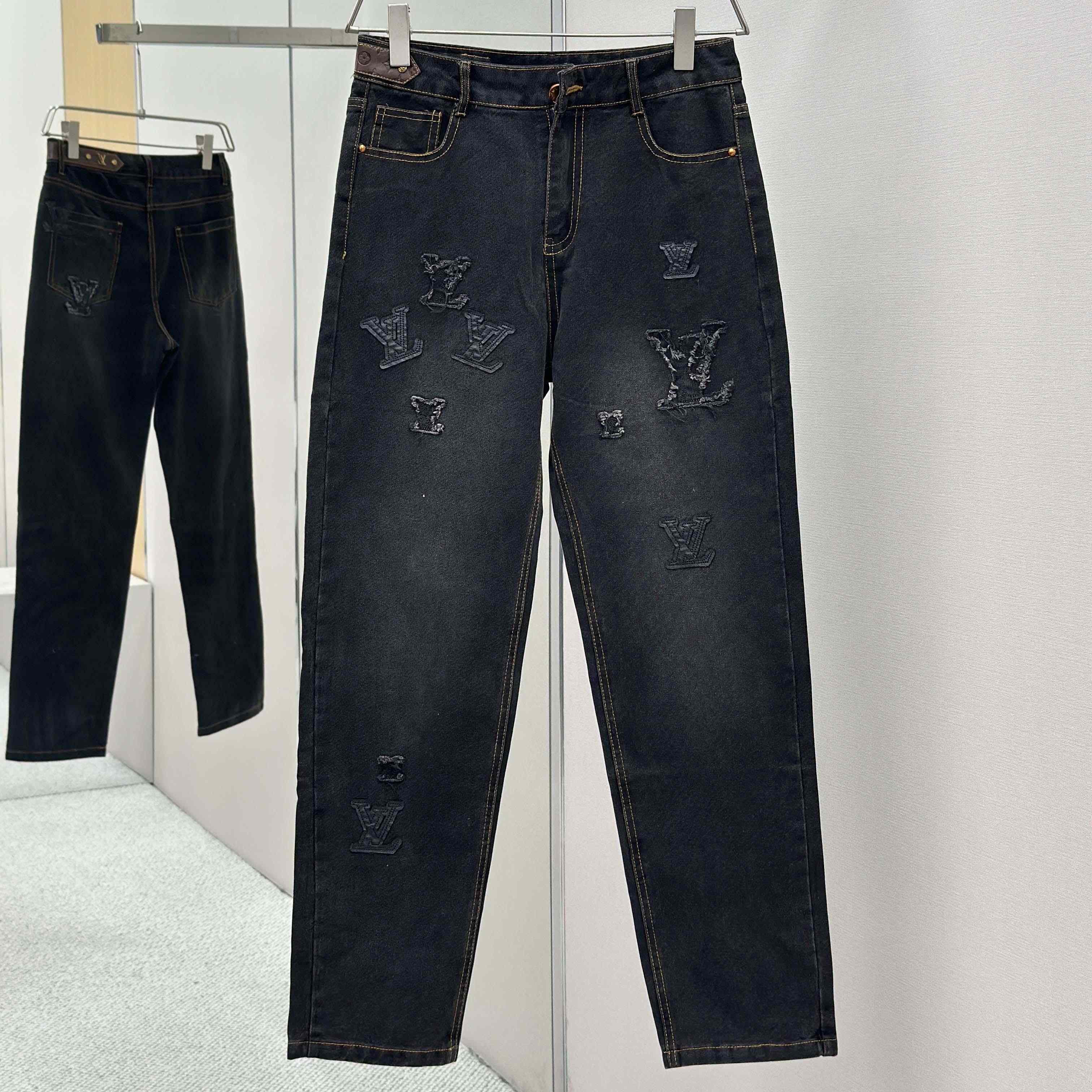 Louis Vuitton Jeans - DesignerGu