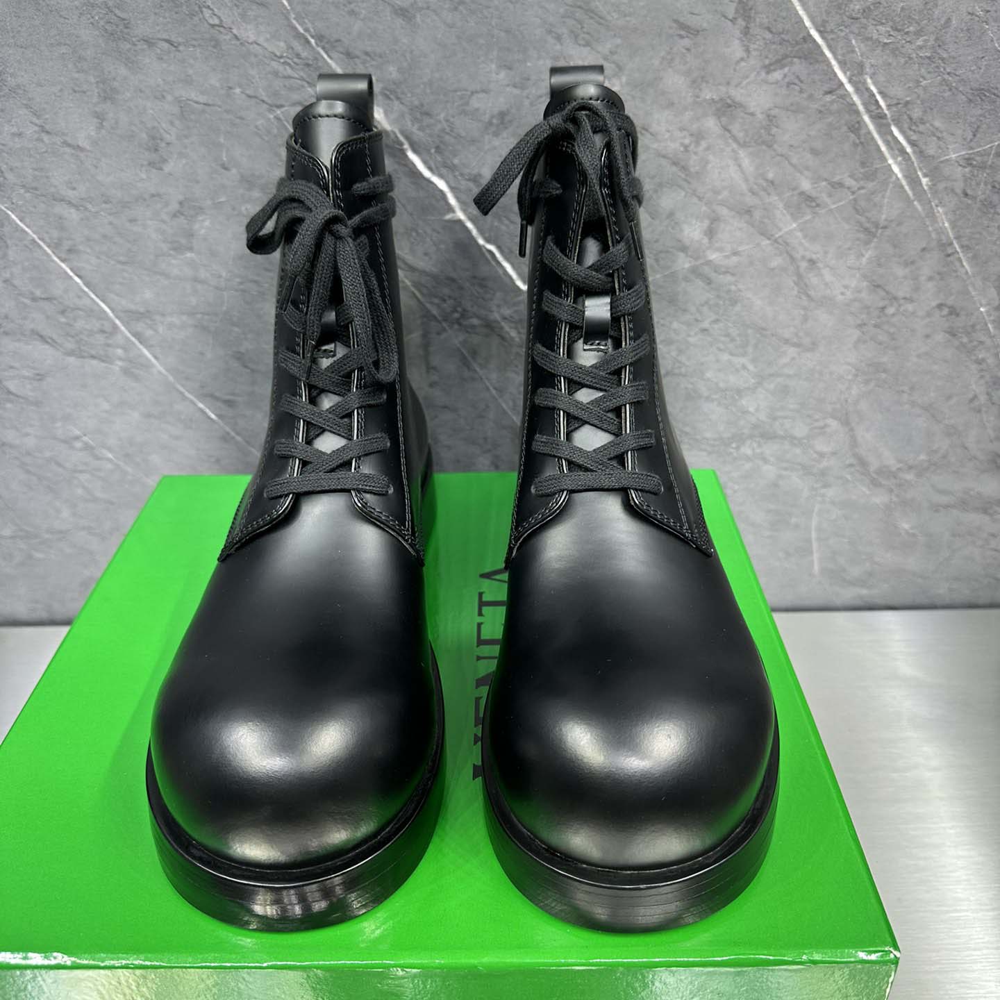 Bottega Veneta Helium Lace-Up Ankle Boots in Black - DesignerGu