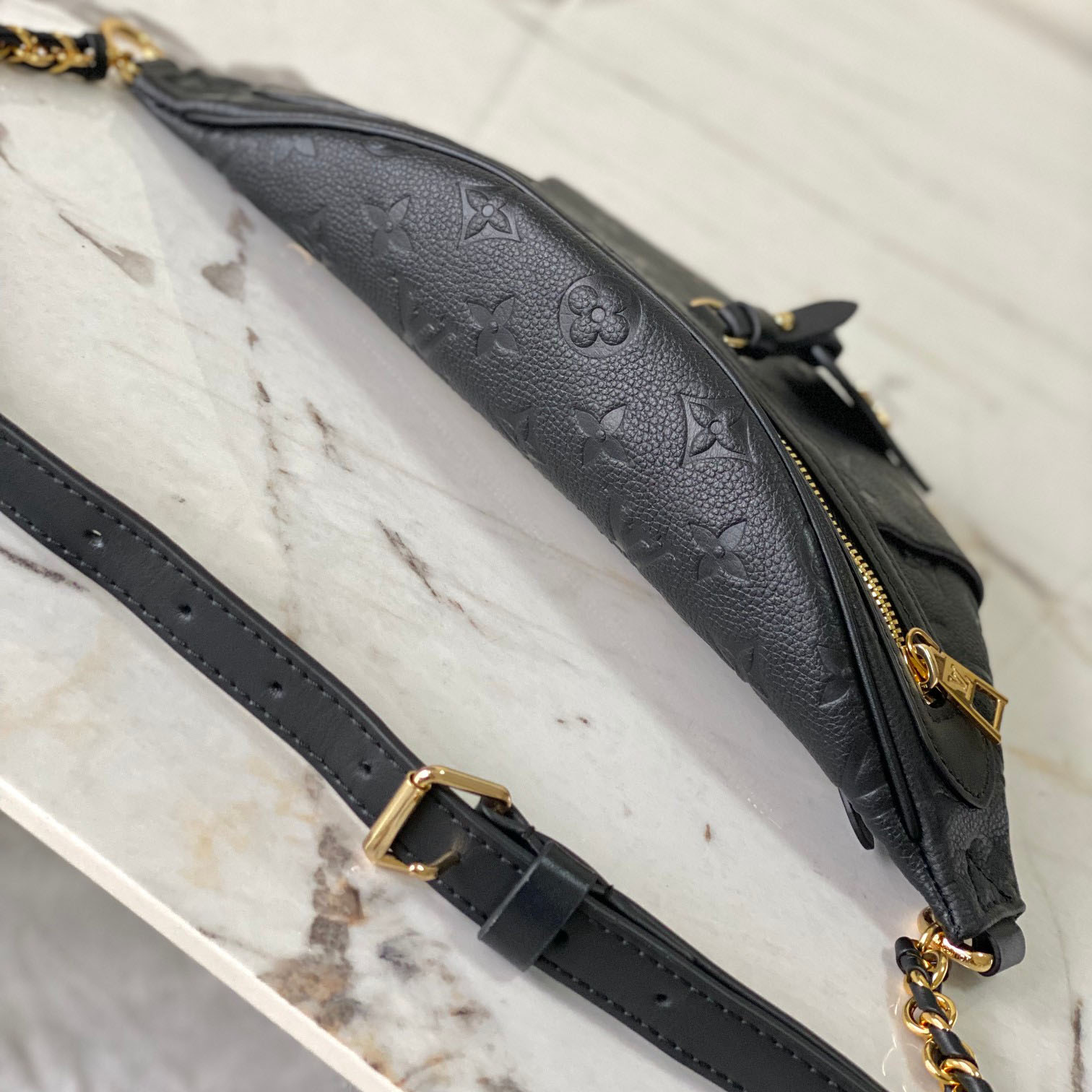 Louis Vuitton High Rise PM M14353 - DesignerGu