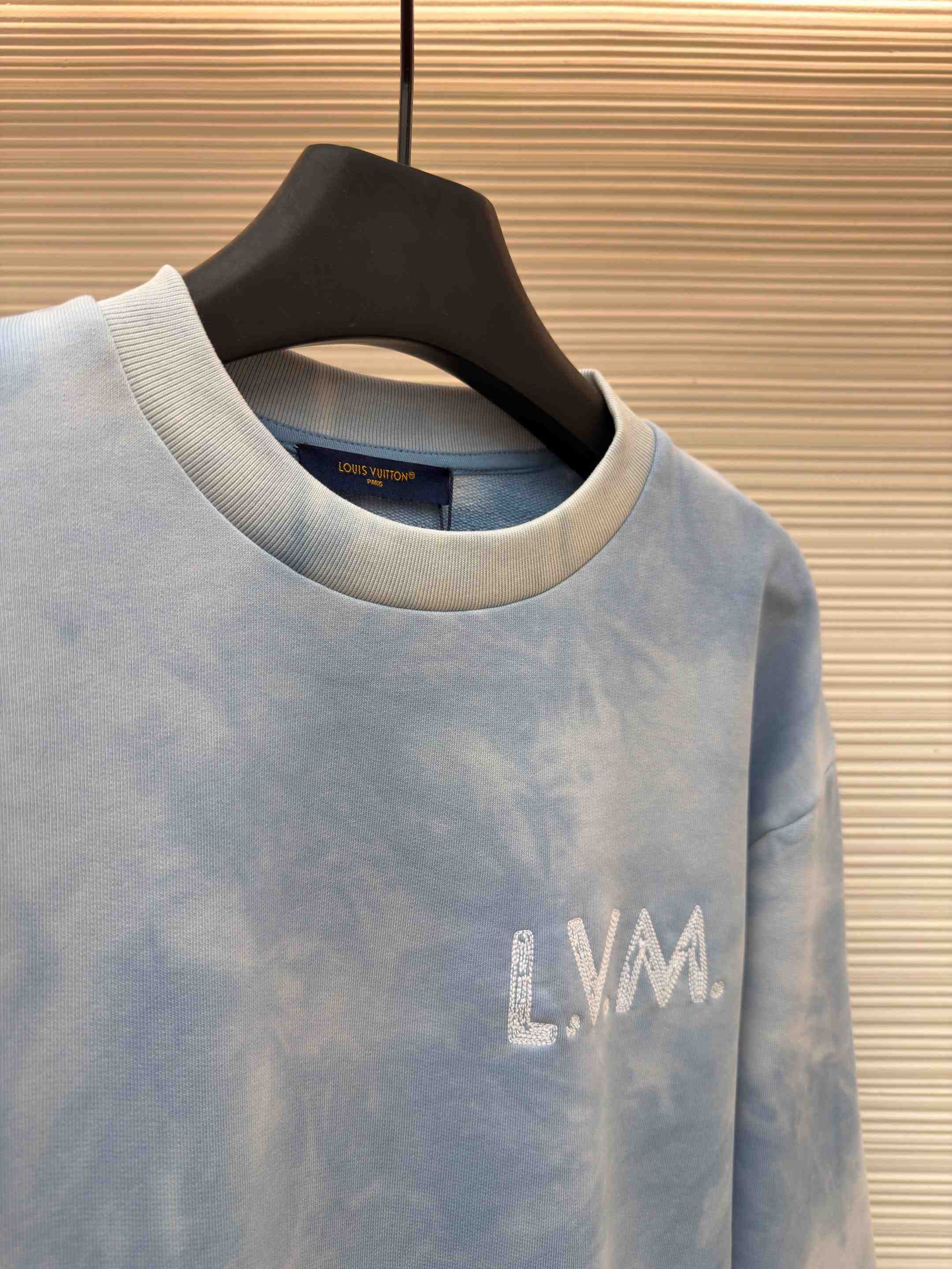 Louis Vuitton Tie-Dye Sweatshirt  1AJUZZ - DesignerGu