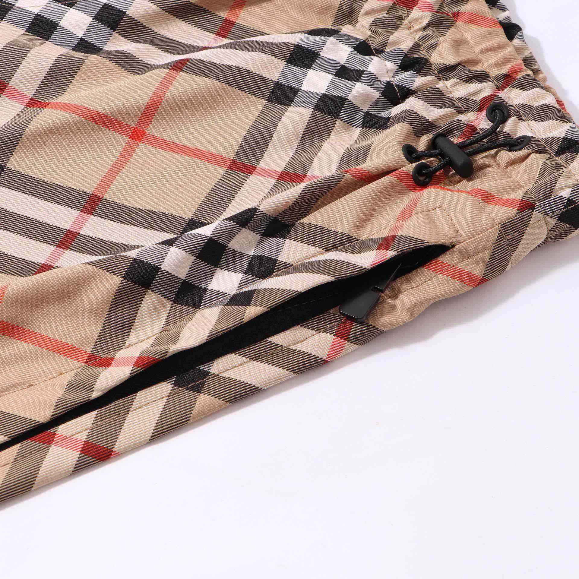 Burberry Check-print Short - DesignerGu