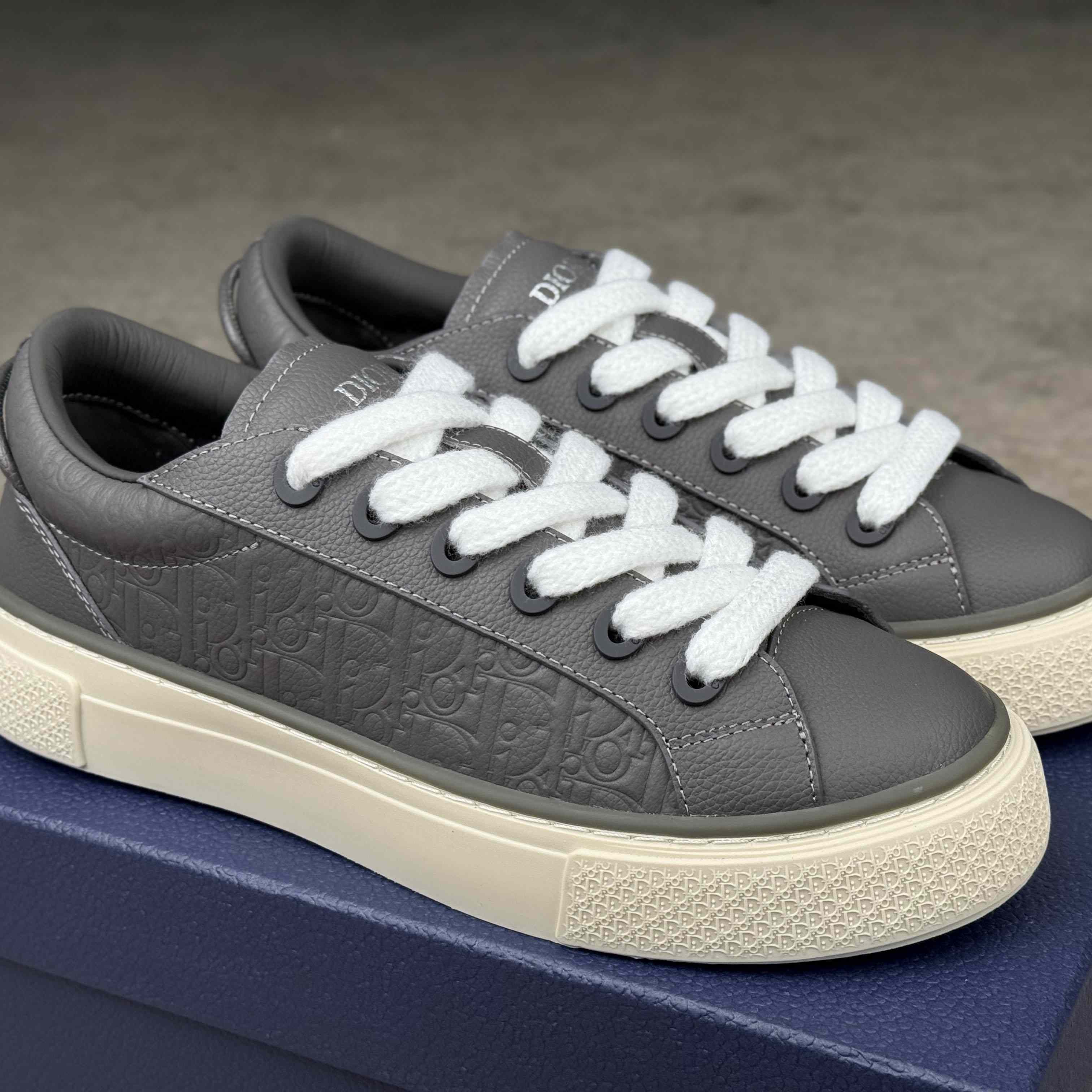 Dior B33 Spin Sneaker  - DesignerGu