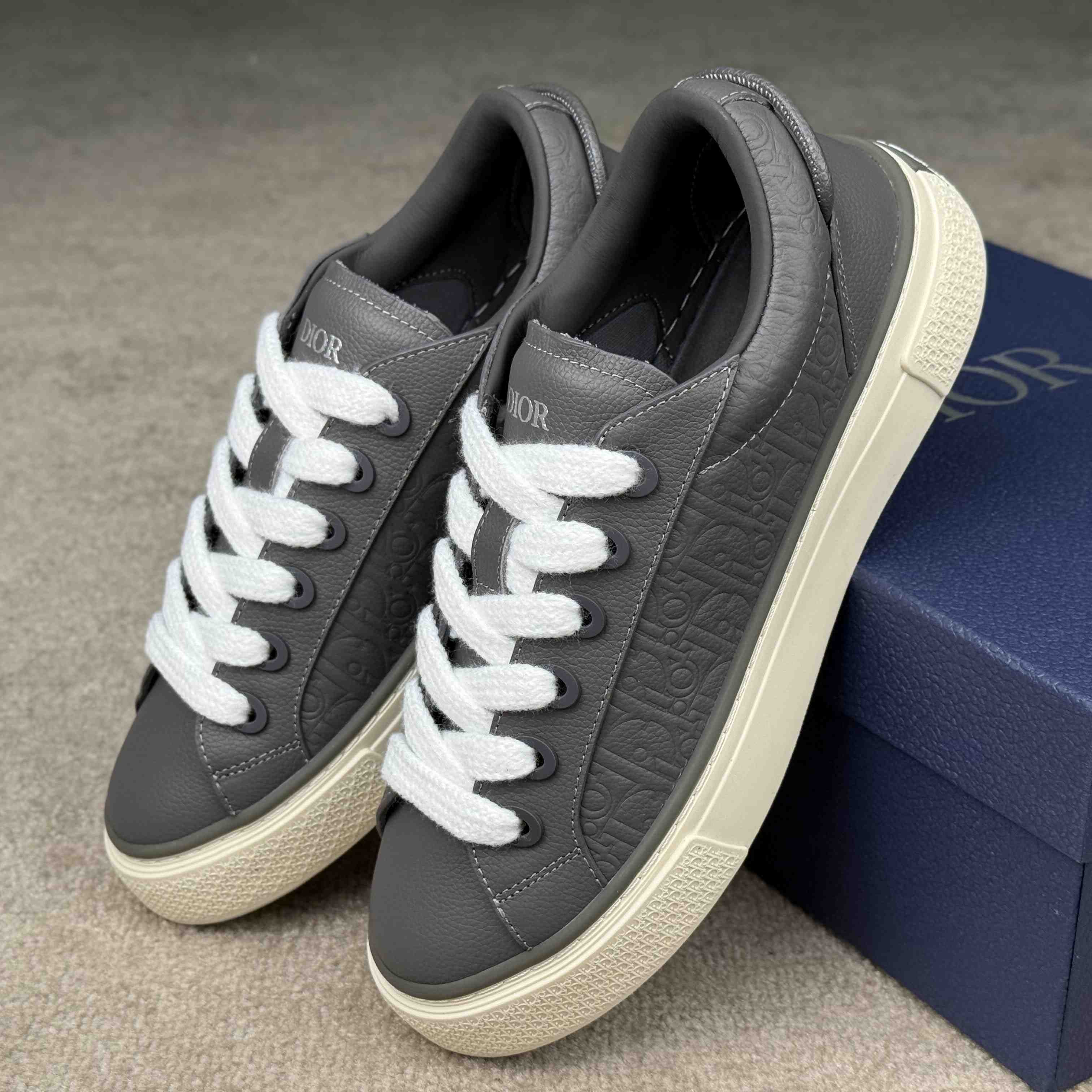 Dior B33 Spin Sneaker  - DesignerGu