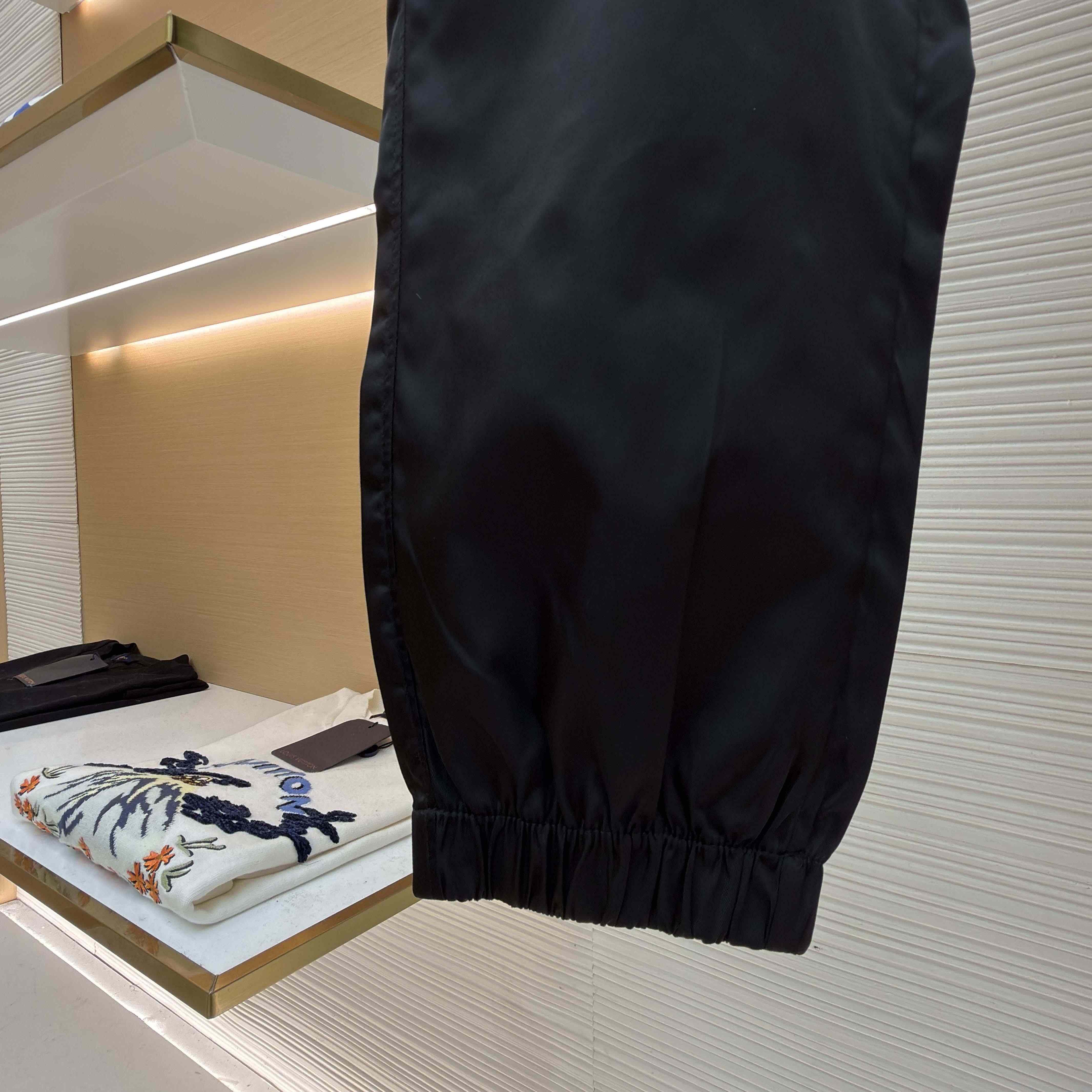 Prada Men's Re-Nylon Pants - DesignerGu