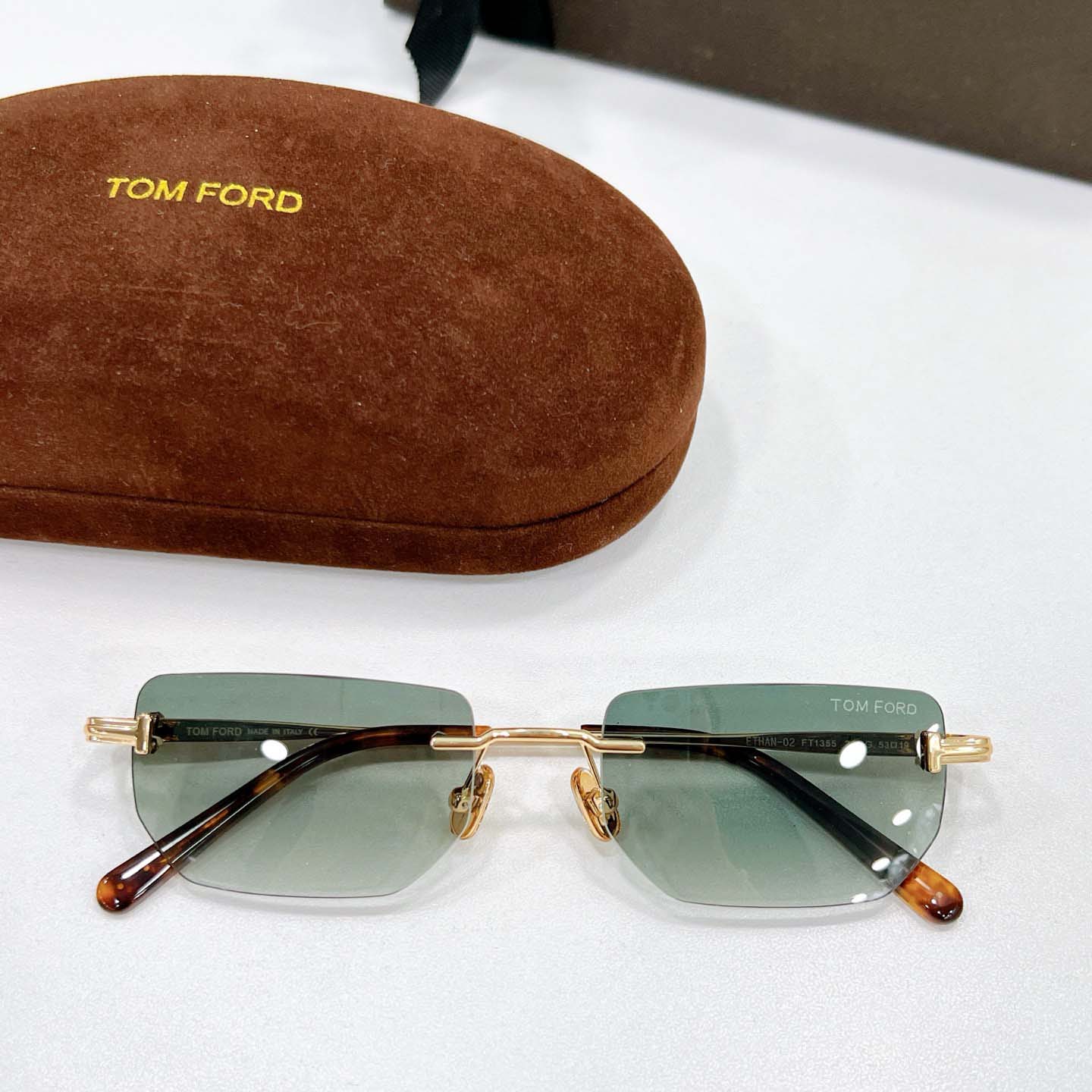 Tom Ford FT1355 Sunglasses - DesignerGu