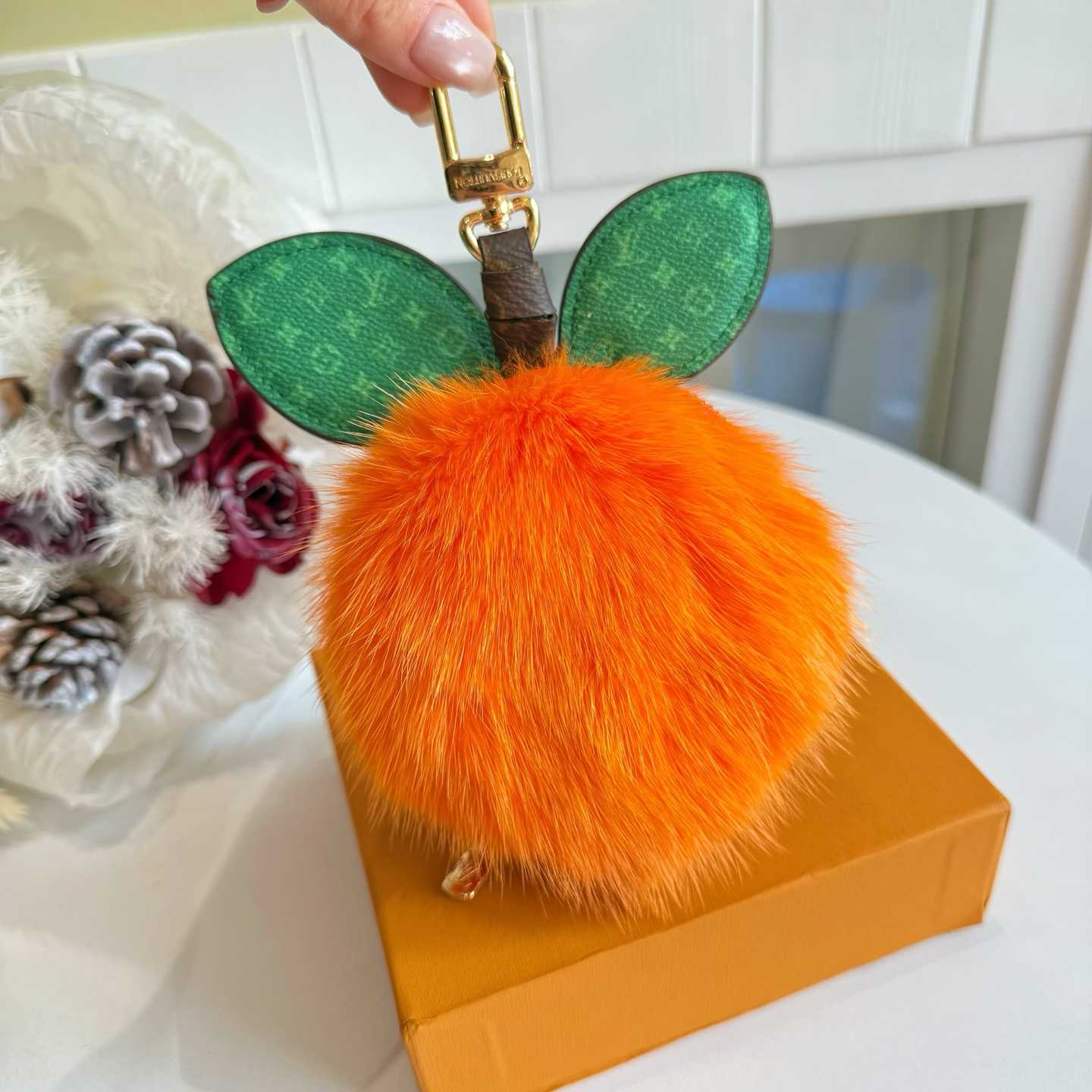 Louis Vuitton LV Clementine Pouch S00  - DesignerGu