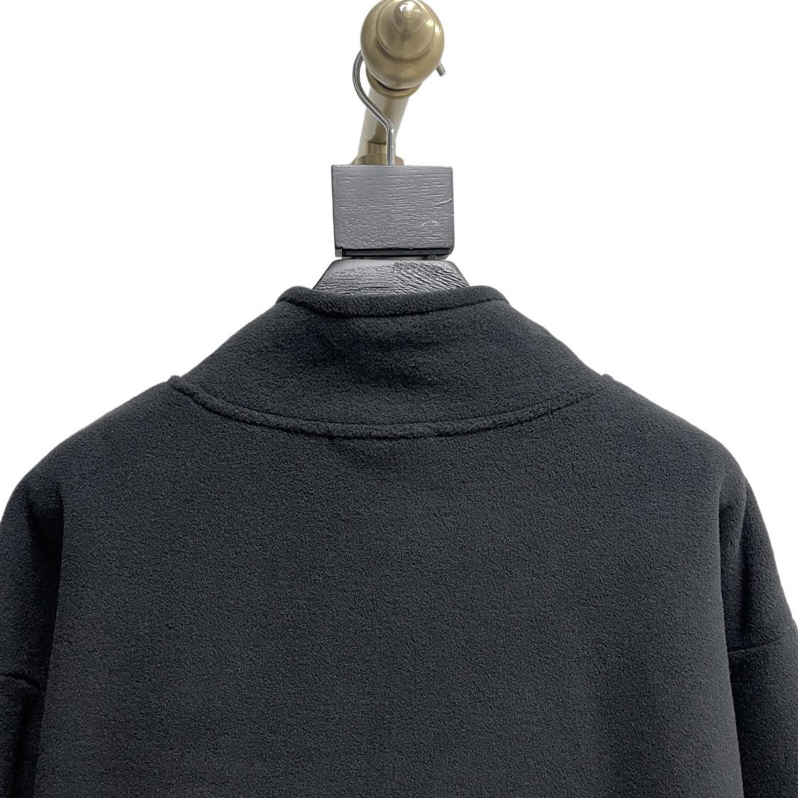 Miu Miu Fleece Sweatshirt 'Black'    60035 - DesignerGu