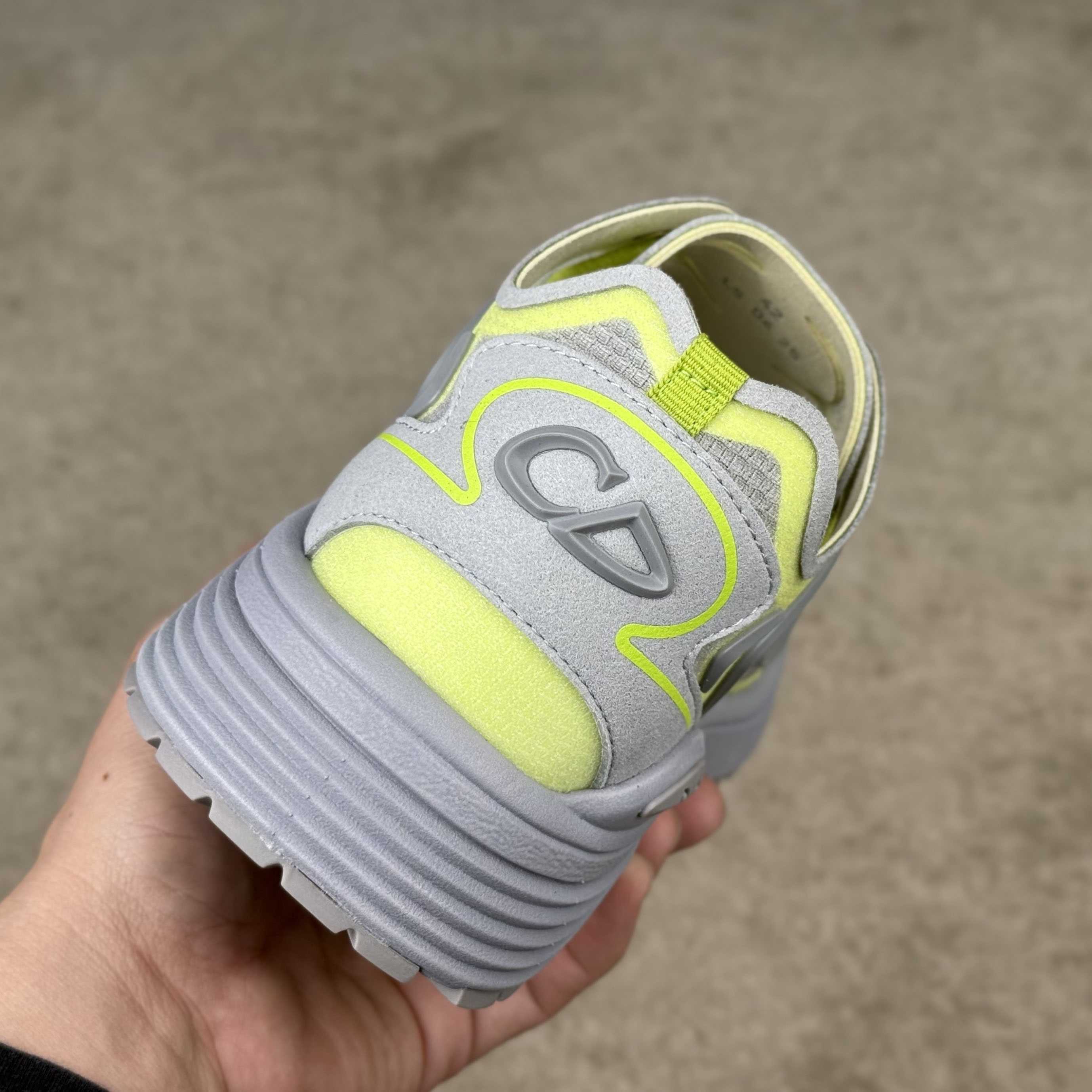 Dior B30 Countdown Tech Sneaker - DesignerGu