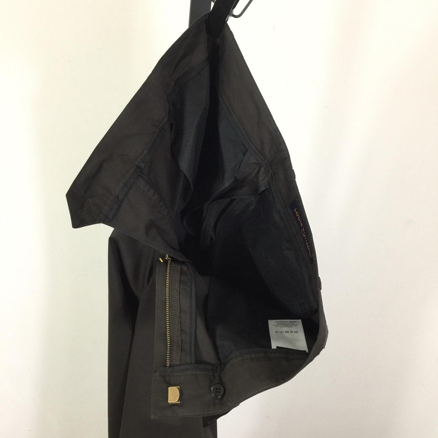 Louis Vuitton Cropped Chino Pants   - DesignerGu