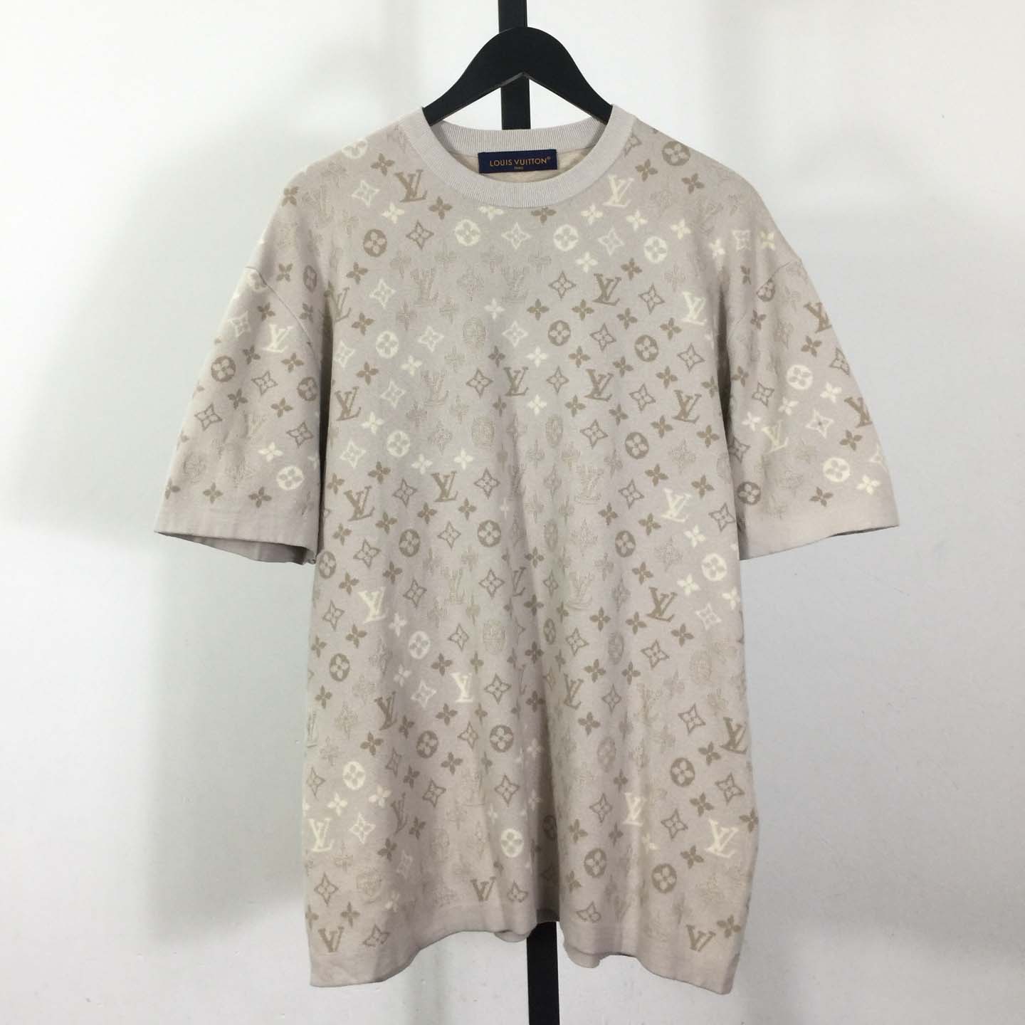 Louis Vuitton Monogram Short-Sleeved Crewneck   1AJBTD - DesignerGu
