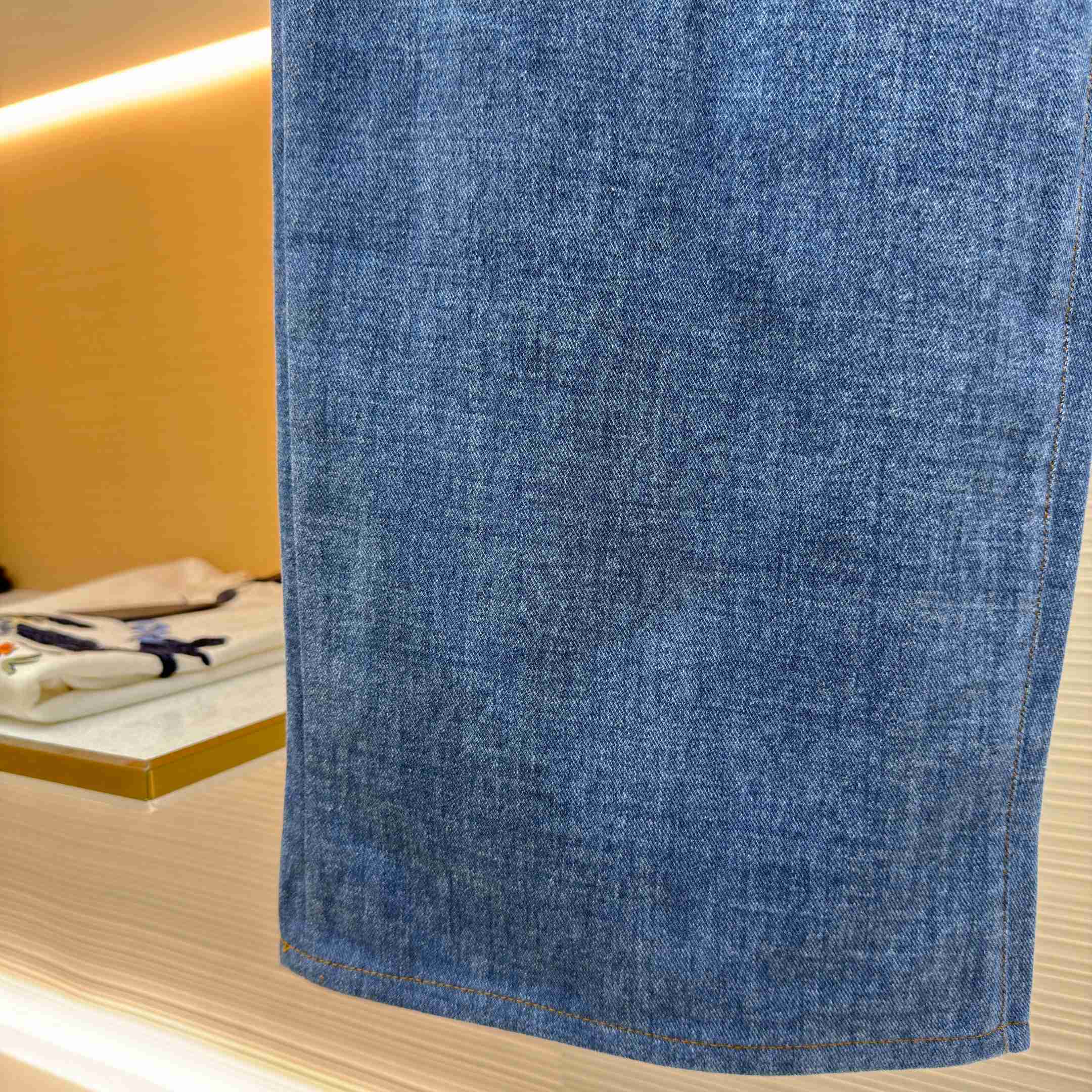 Louis Vuitton Silk Blend Denim Pants 1AJSK5 - DesignerGu