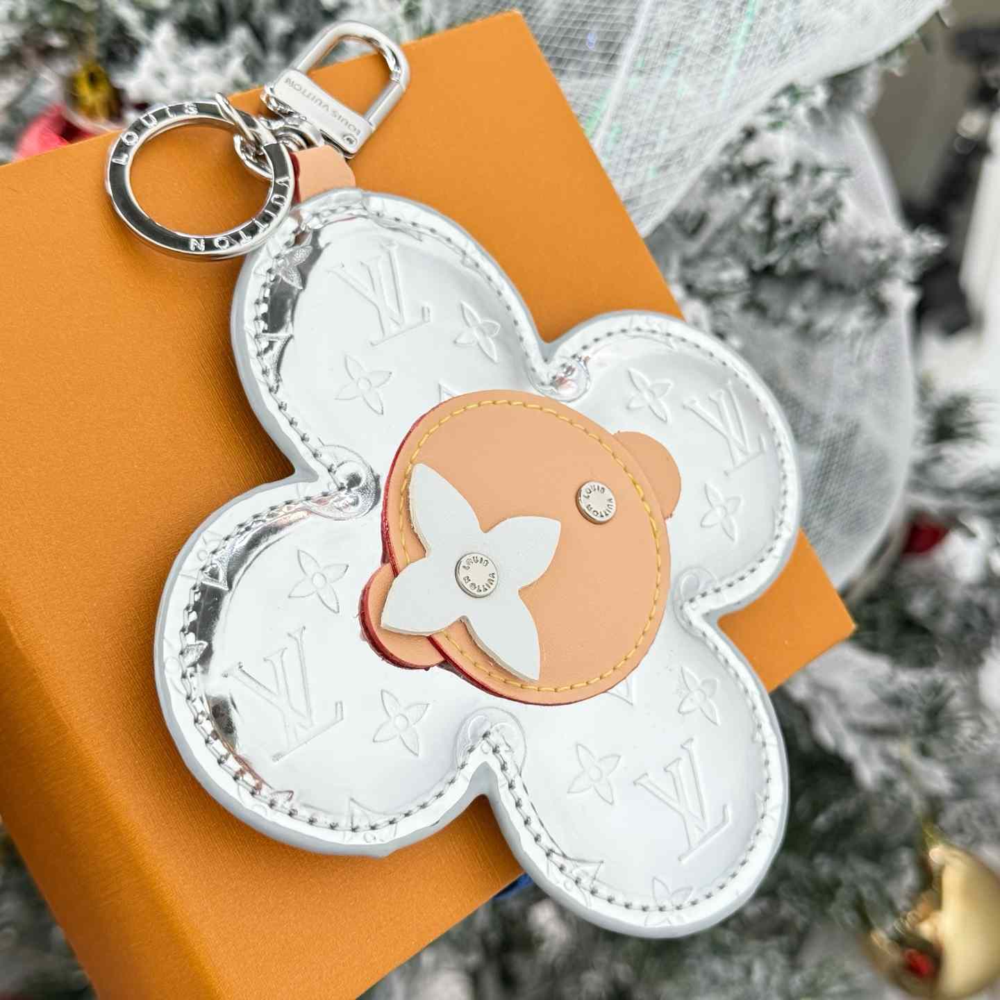 Louis Vuitton Vivienne Head Mng Mirror Key Holder   M03280 - DesignerGu