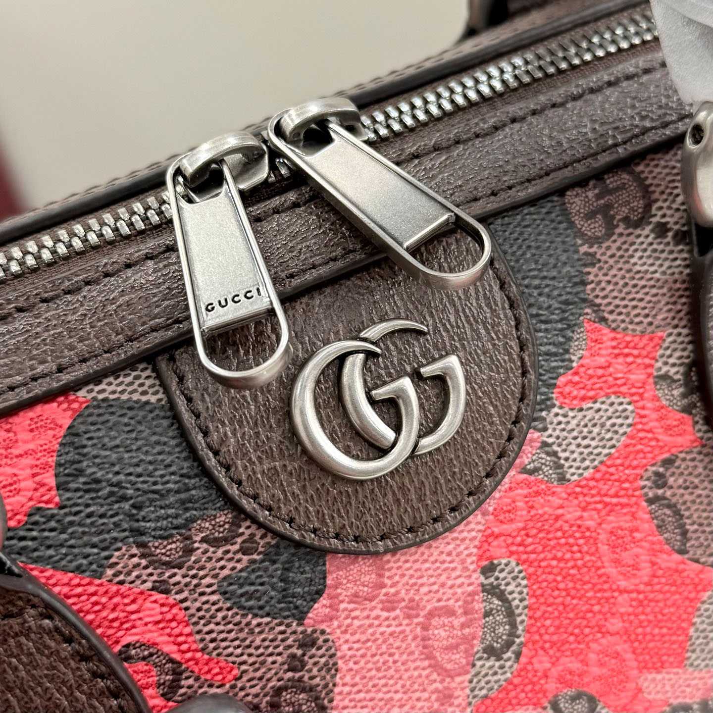 Gucci GG Small Duffle Bag 854860 - DesignerGu