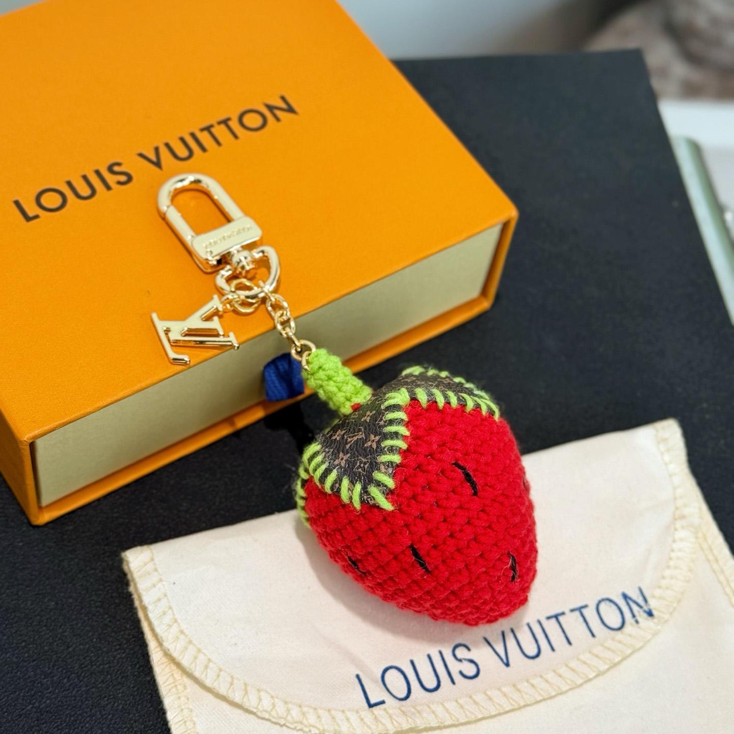 Louis Vuitton Berrylicious Crochet Bag Charm   M02583 - DesignerGu