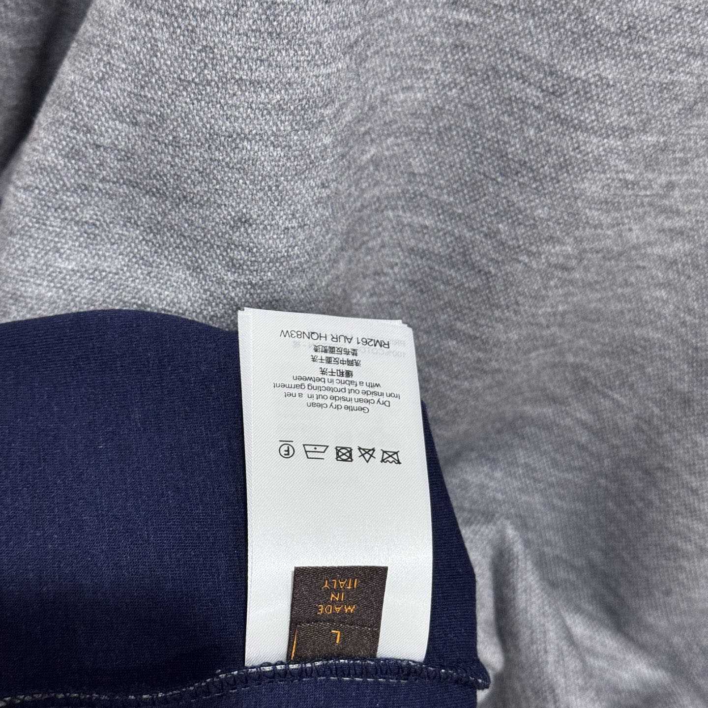 Louis Vuitton Signature Double Face Cashmere Hoodie   1AJSNW - DesignerGu