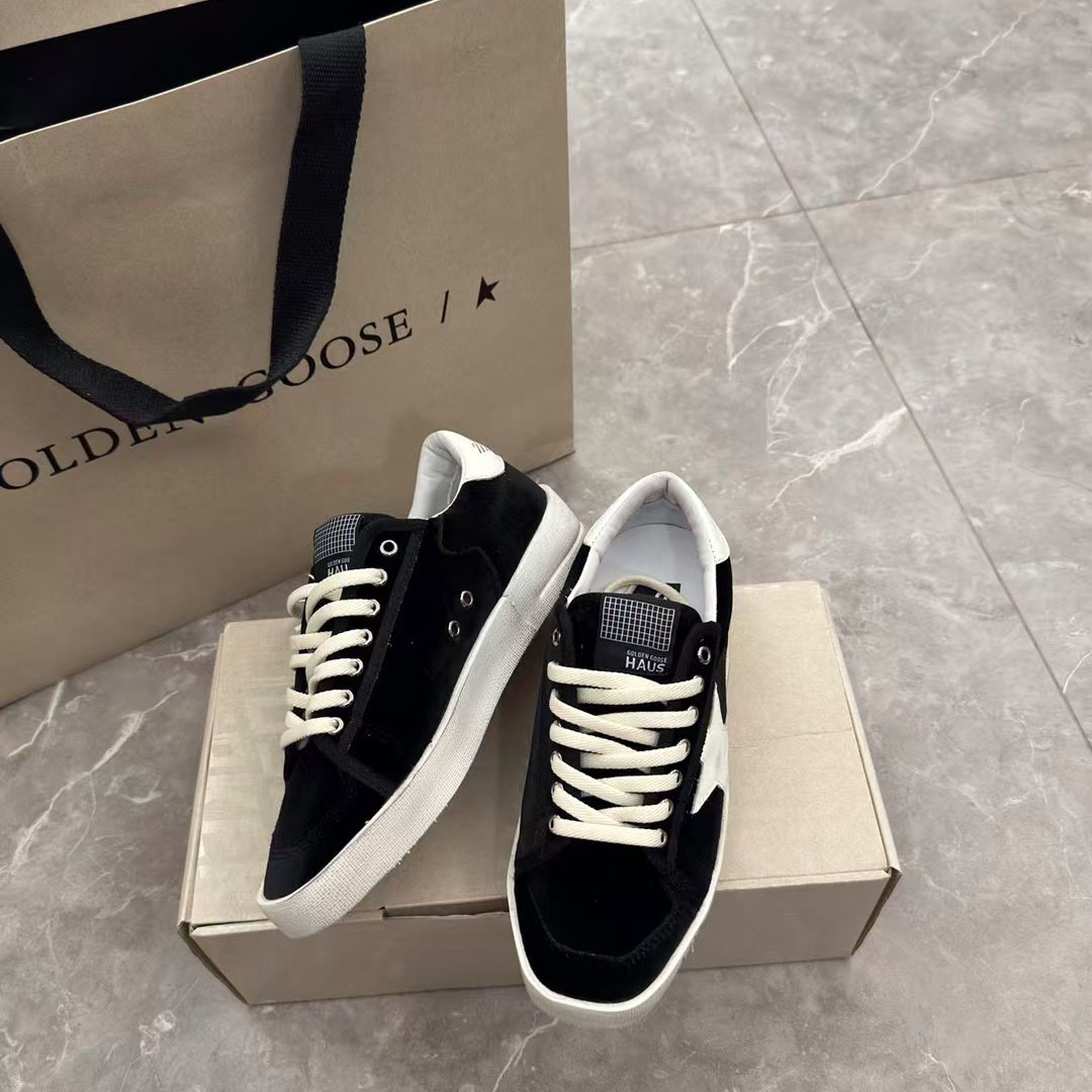 Golden Goose Exclusive Haus Of Dreamers Stardan in Velvet | White x Black - DesignerGu