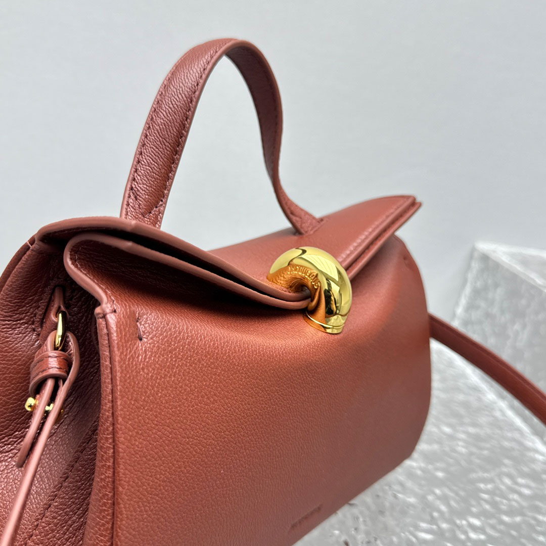 Jacquemus Small Valerie Bag - DesignerGu