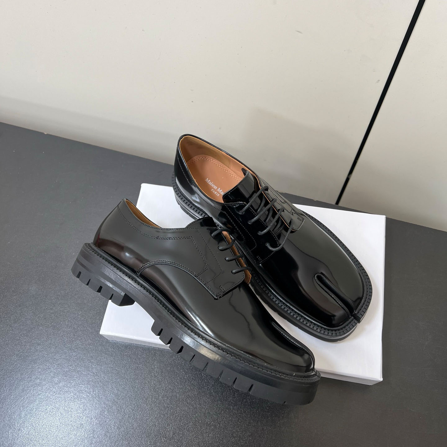Maison Margiela Tabi Lace-Ups - DesignerGu