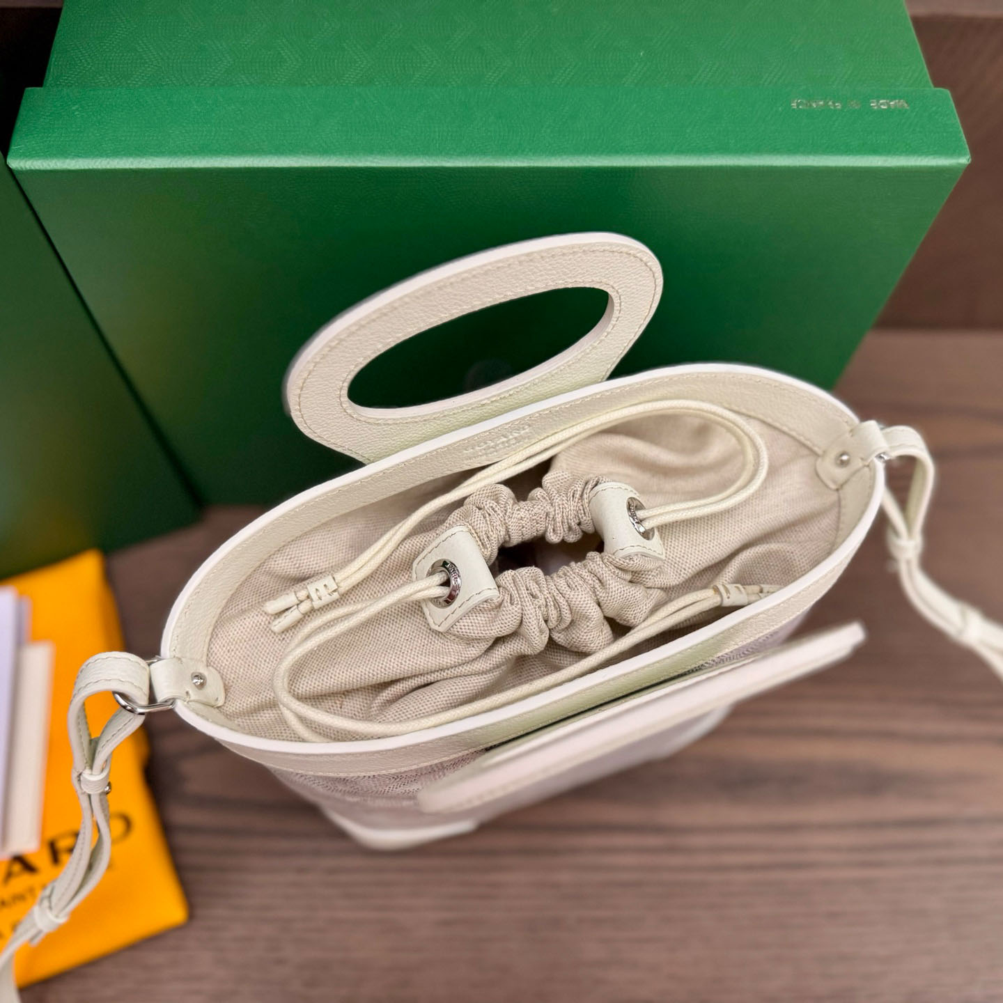 Goyard Beluga Mini Bag - DesignerGu