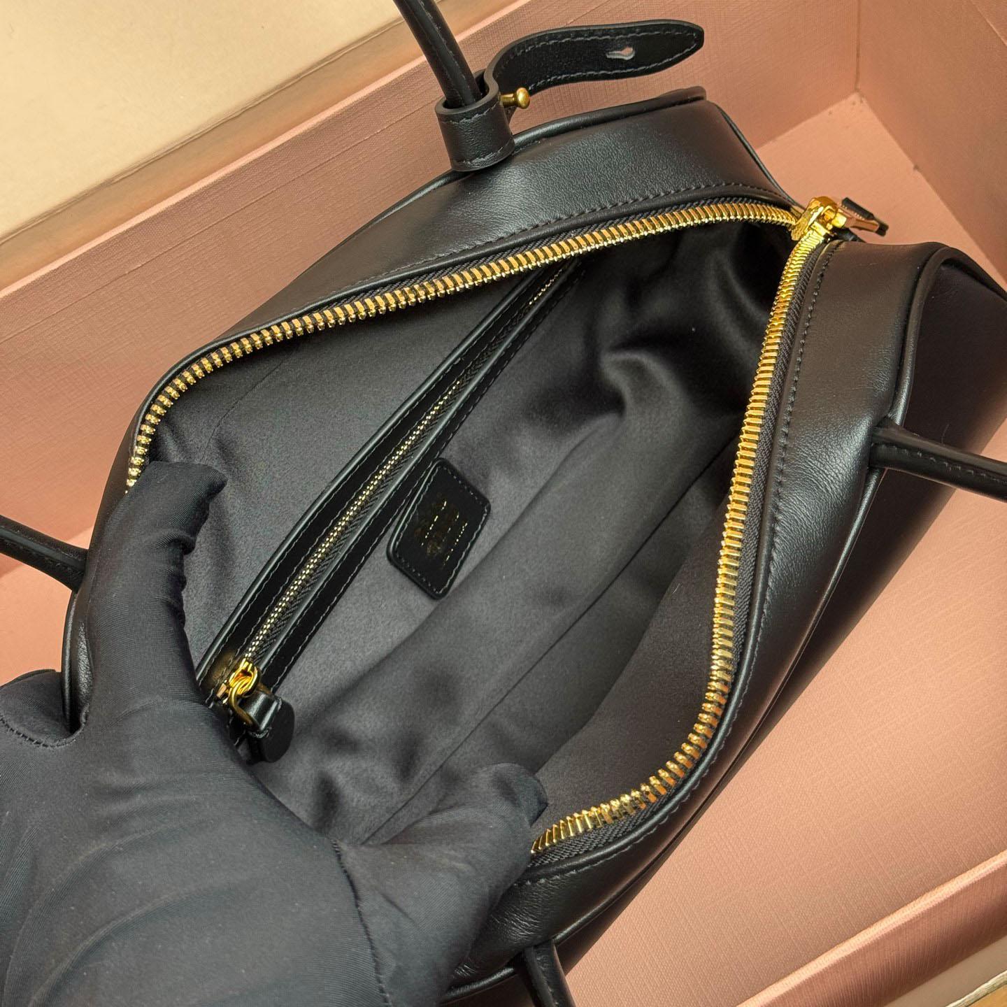 Miu Miu Beau Leather Bag - DesignerGu