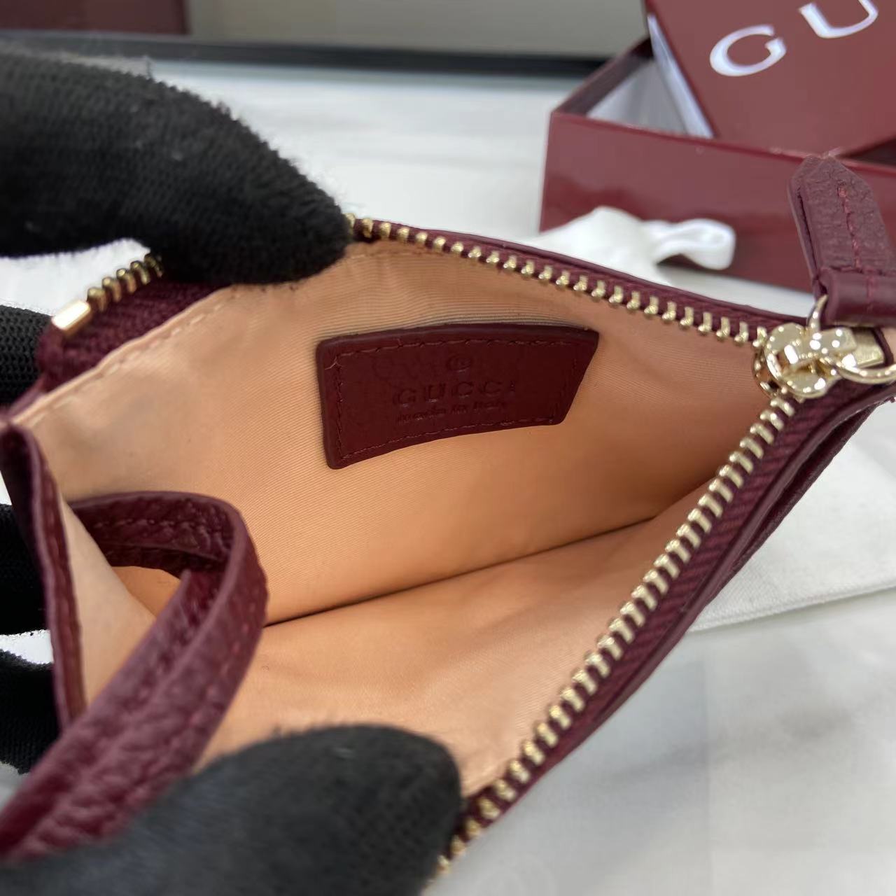 Gucci Bi-color GG Marmont Zip Key Pouch - DesignerGu