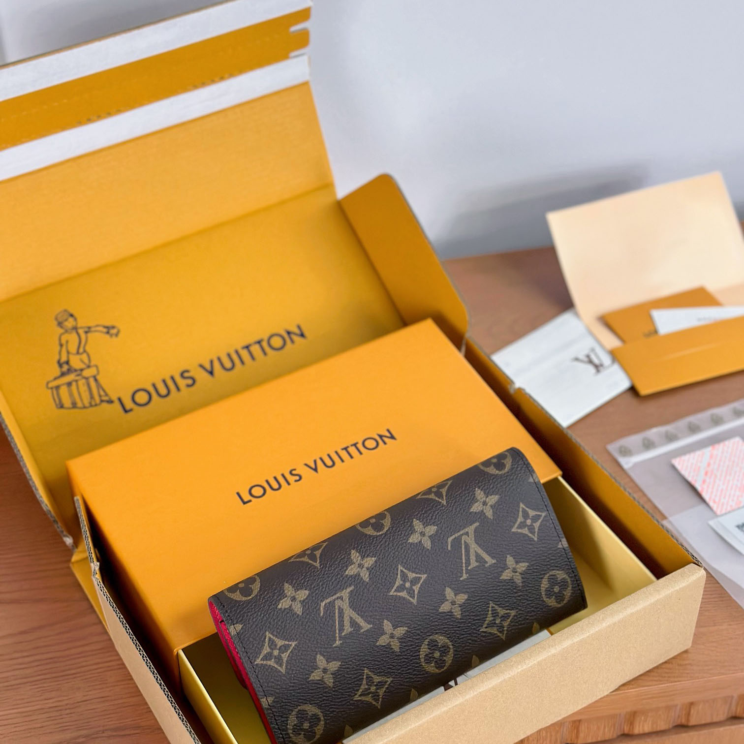 Louis Vuitton Emilie Wallet  M60697 - DesignerGu