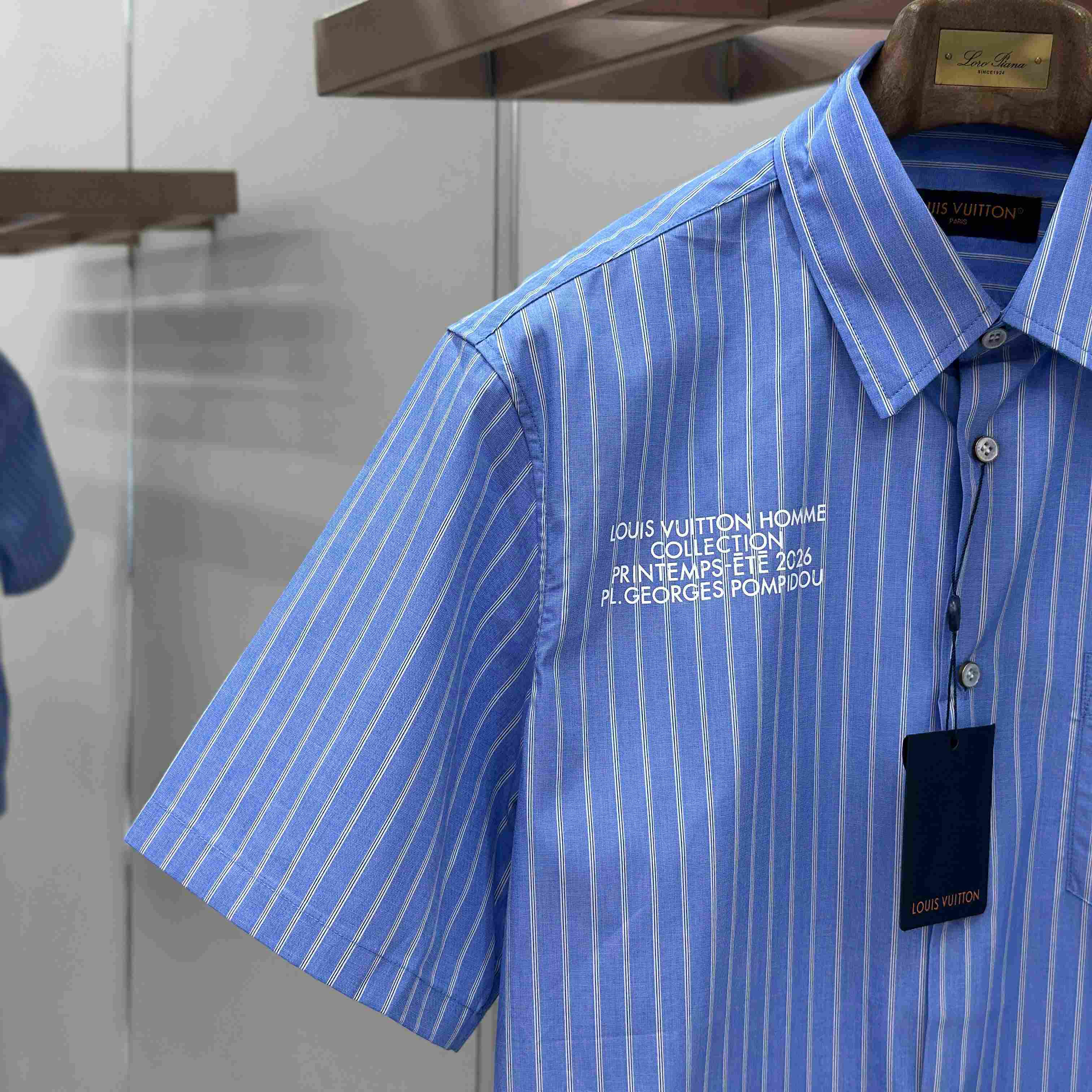 Louis Vuitton Short-Sleeved Shirt 1AJURK - DesignerGu