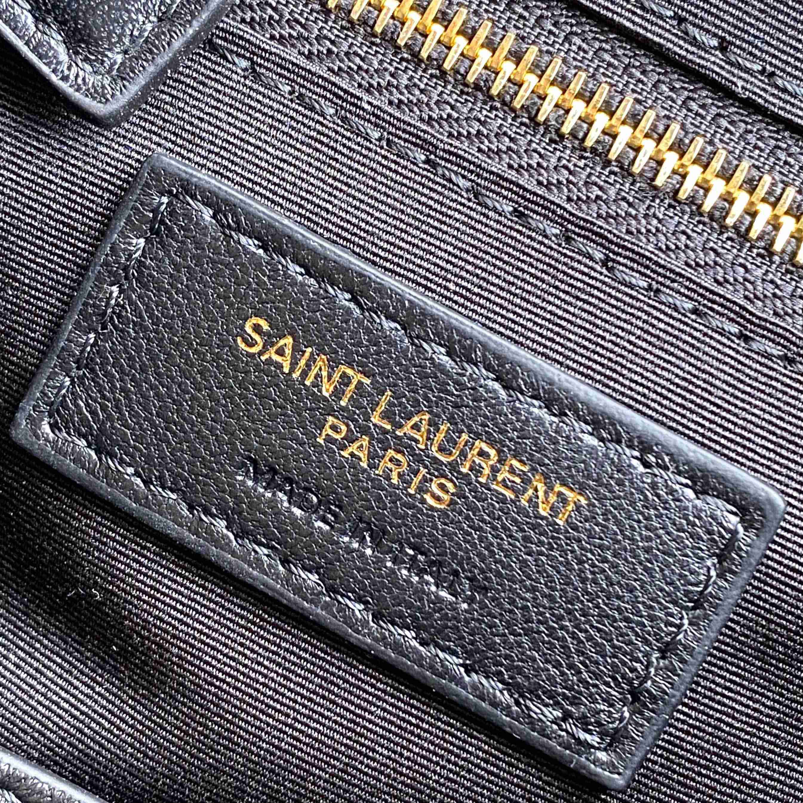 Saint Laurent Nini Small Shopping In Vintage Leather  - DesignerGu