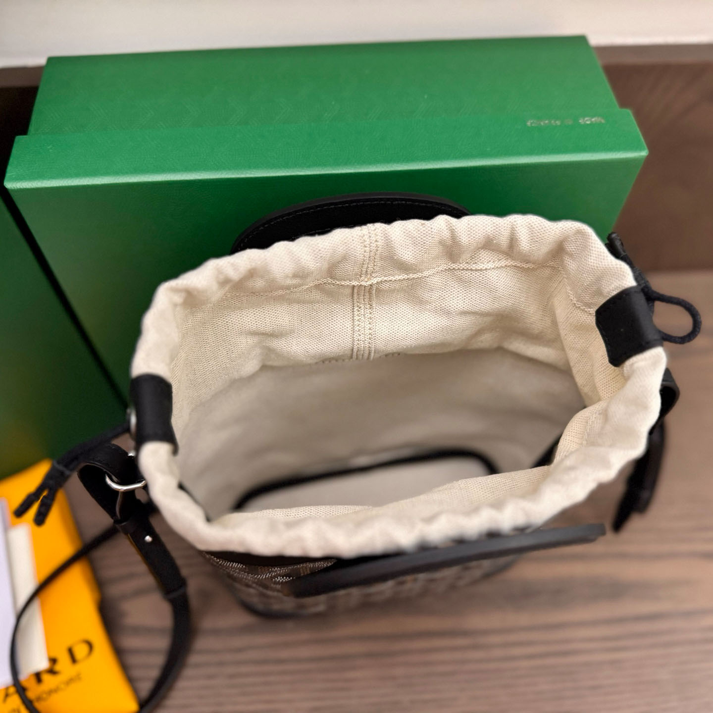 Goyard Beluga Mini Bag - DesignerGu