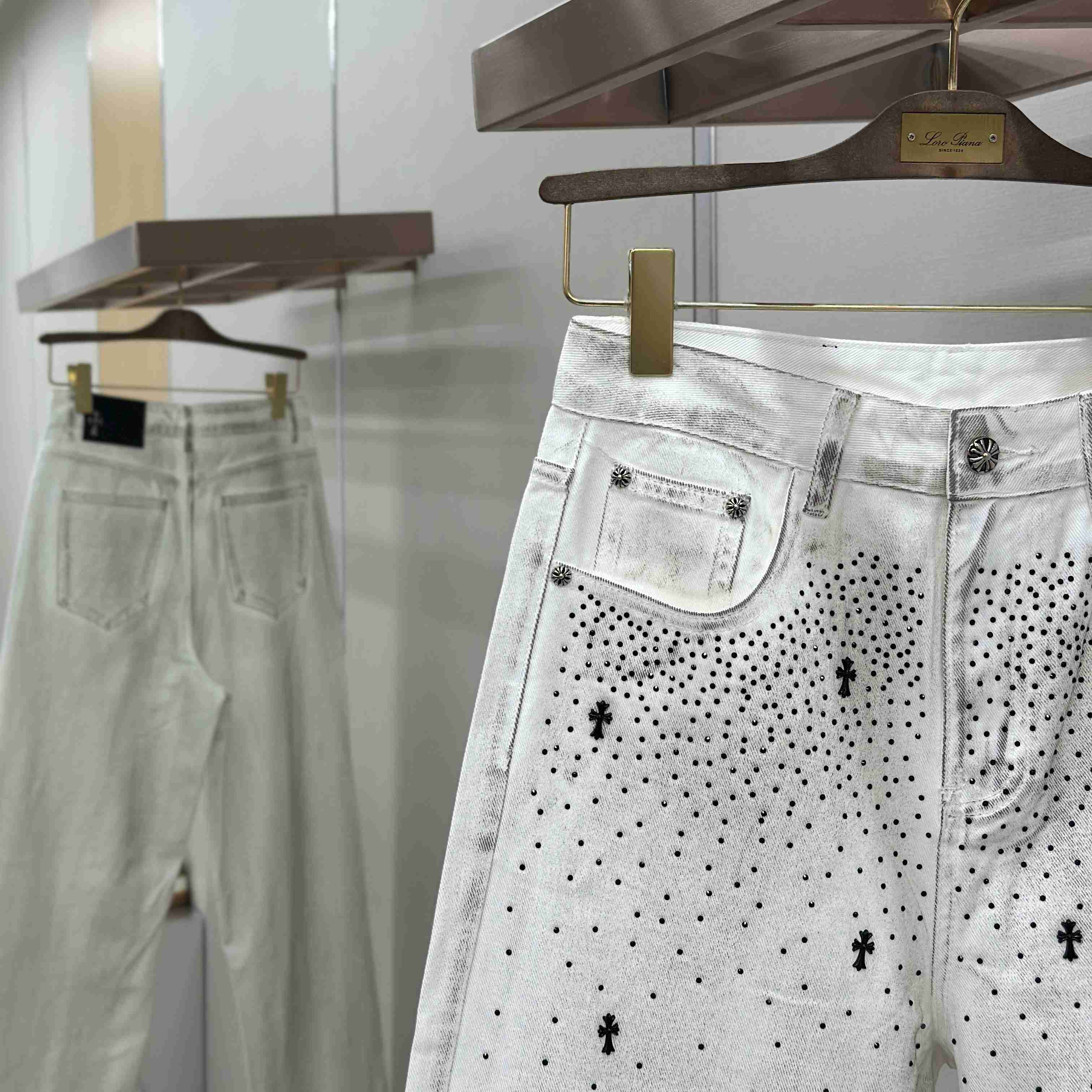 Chrome Hearts Jeans - DesignerGu