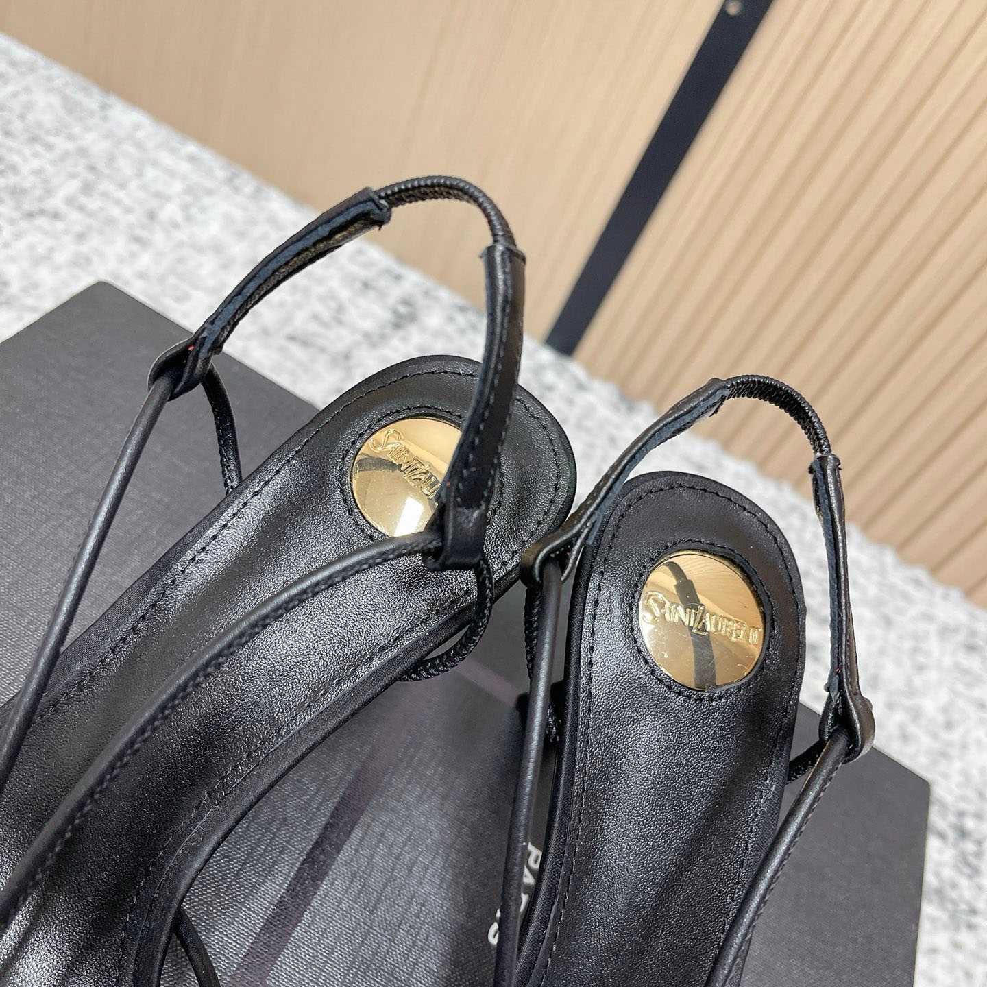 Saint Laurent JERRY Sandals In Smooth Leather - DesignerGu