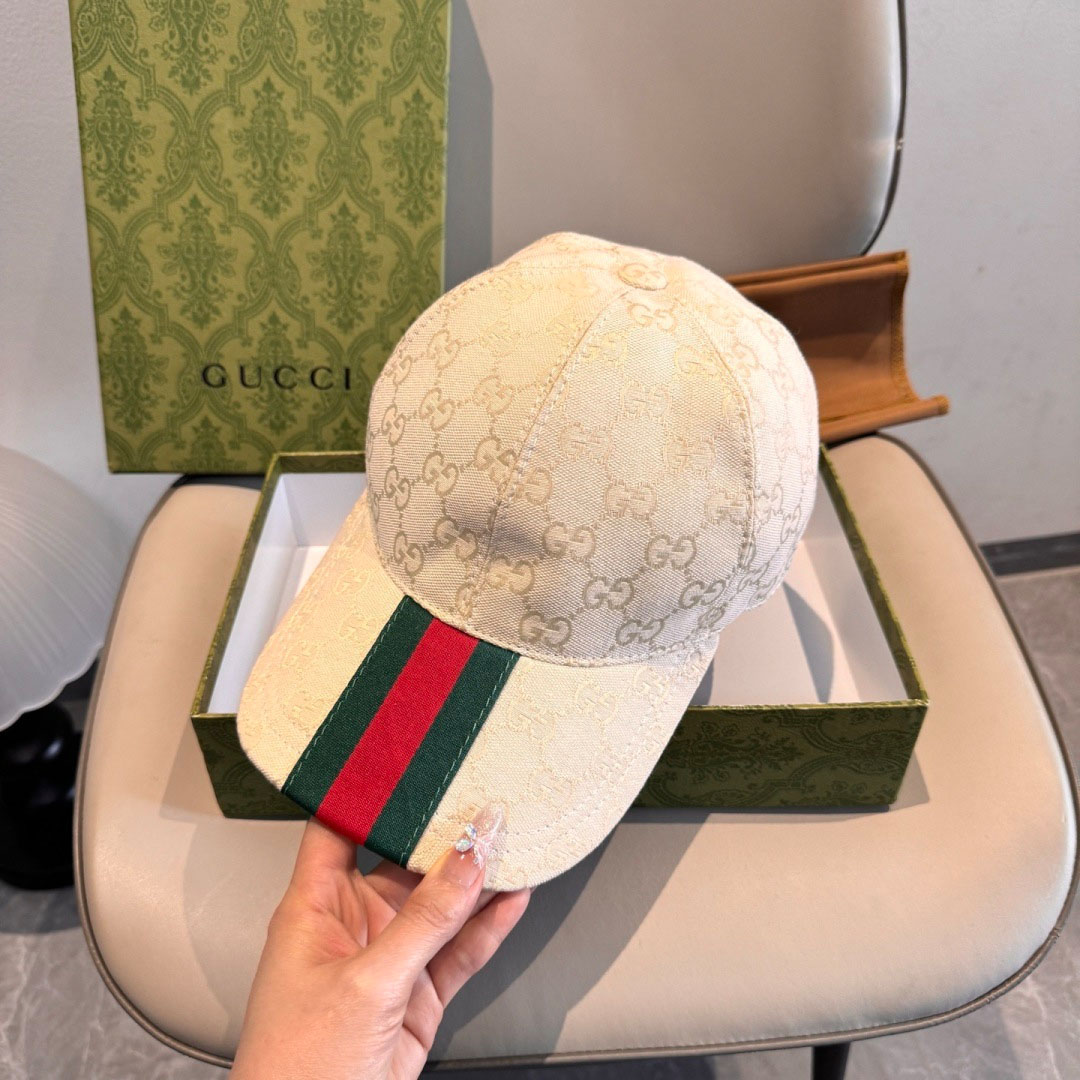 Gucci GG Canvas Baseball Hat - DesignerGu